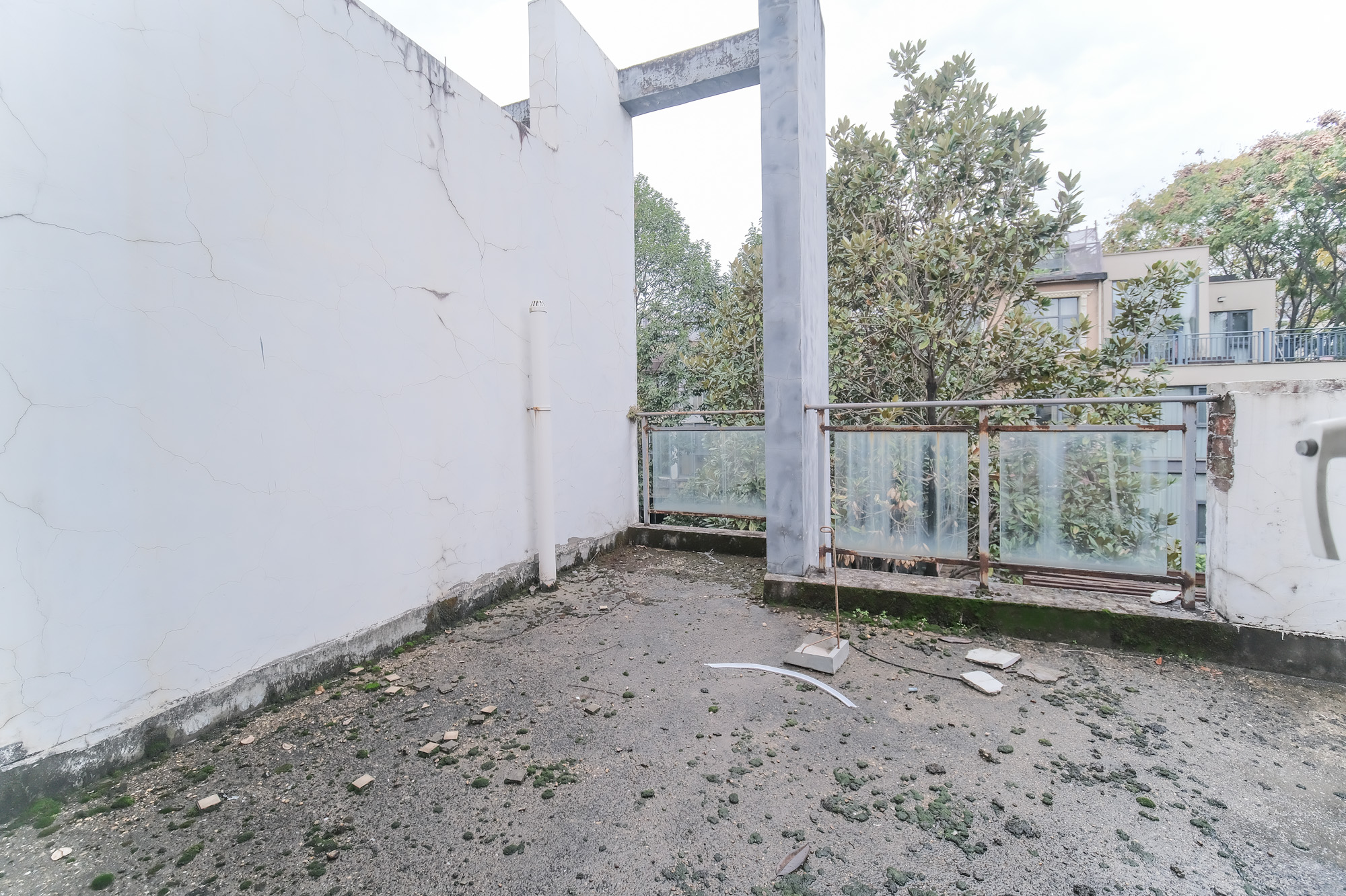 山水湾 5室3厅3卫 298.0万 山水湾 5室3厅3卫 298.0万阳台