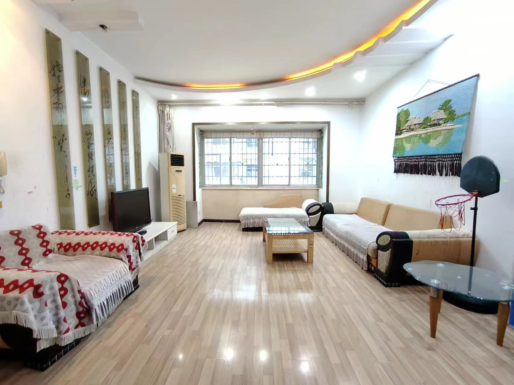 嵩源小区 3室2厅2卫 1500.0元/月 嵩源小区 3室2厅2卫 1500.0元/月室内图