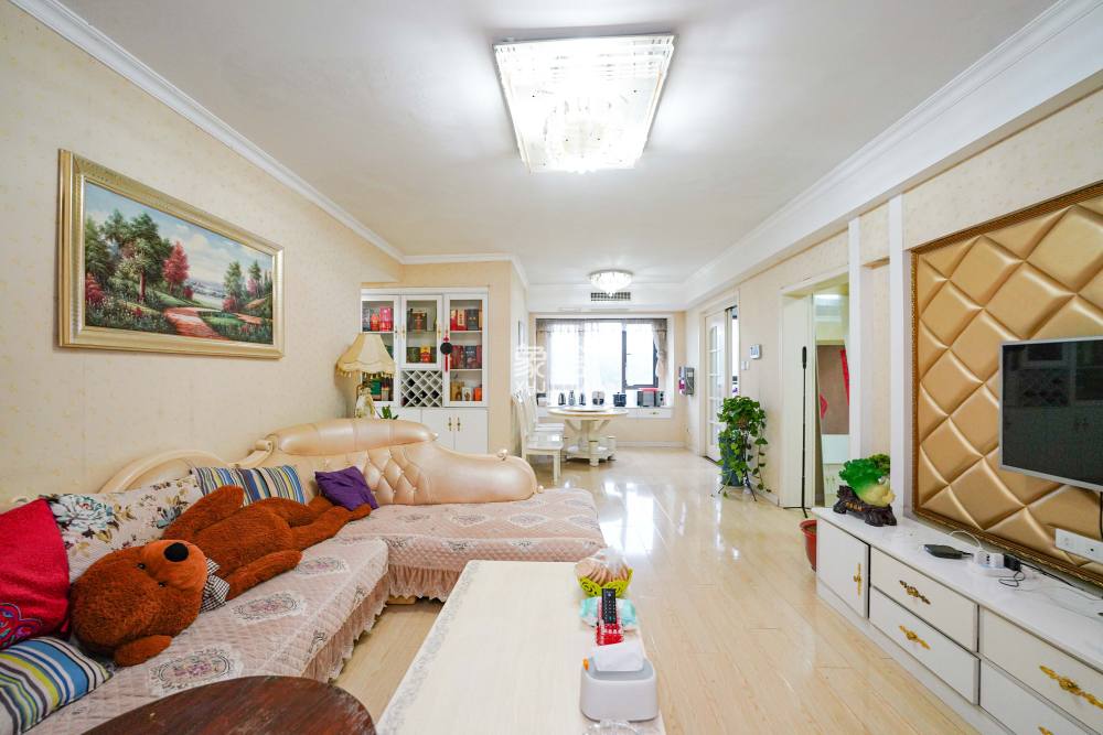 幸福庄园  4室2厅2卫    80.8万