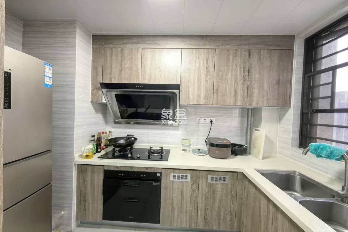 美的翰城  3室2厅2卫    95.0万 美的翰城  3室2厅2卫    95.0万室内图