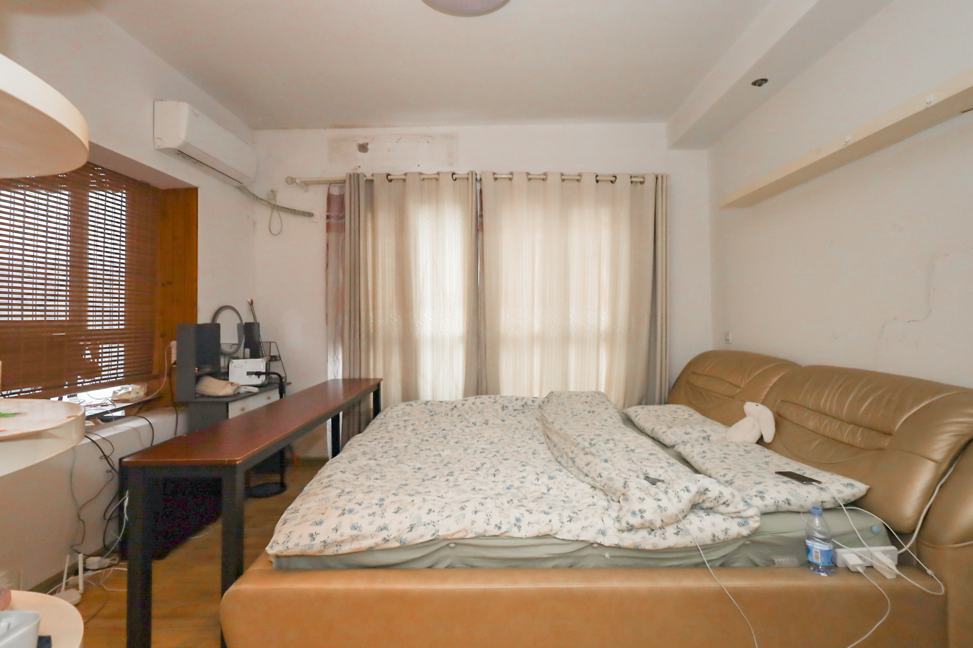 郡原广场 1室1厅1卫 55.0万 郡原广场 1室1厅1卫 55.0万卧室