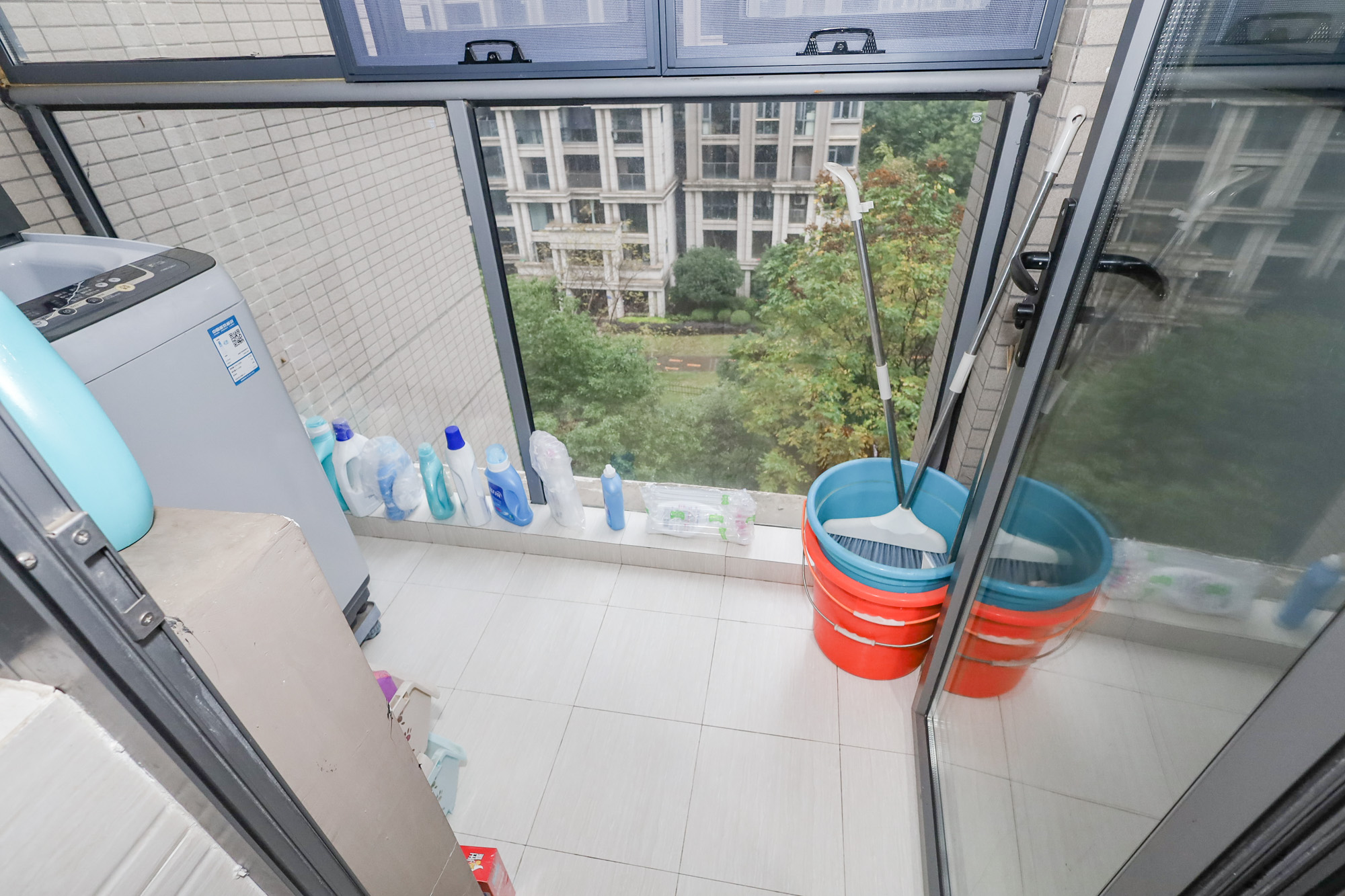 八方小区C区  4室2厅2卫    458.0万 八方小区C区  4室2厅2卫    458.0万其他