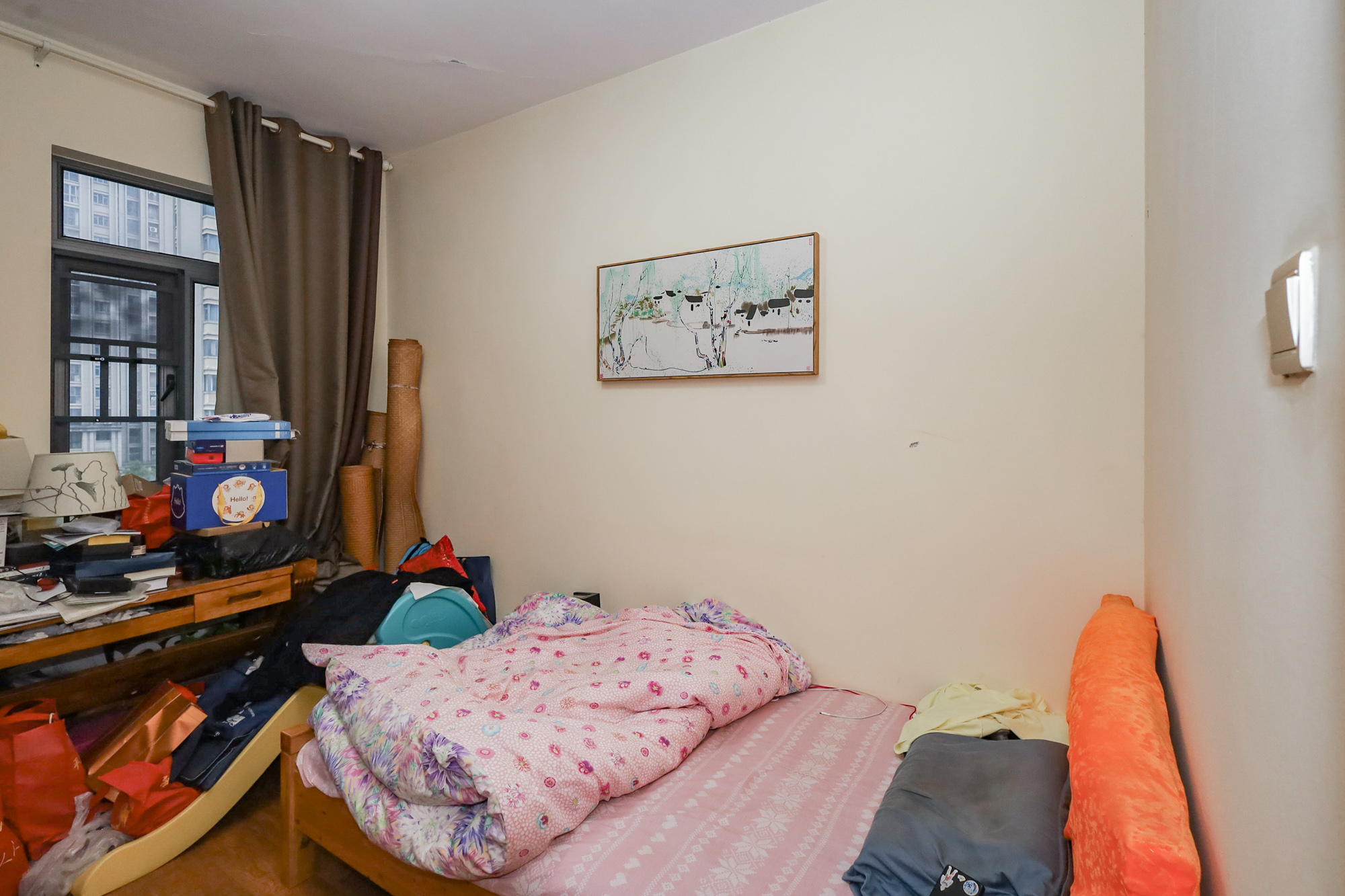 八方小区C区  4室2厅2卫    458.0万 八方小区C区  4室2厅2卫    458.0万卧室