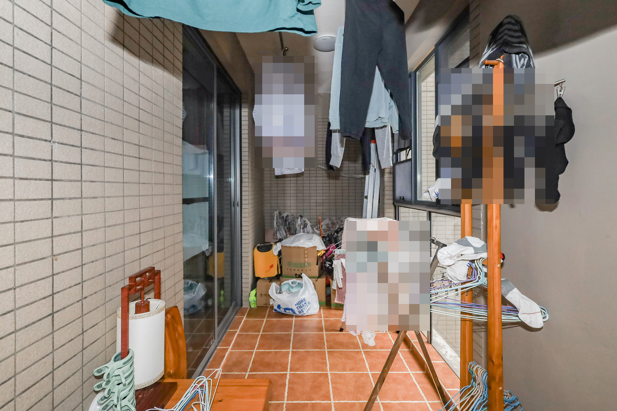 八方小区C区  4室2厅2卫    458.0万 八方小区C区  4室2厅2卫    458.0万阳台