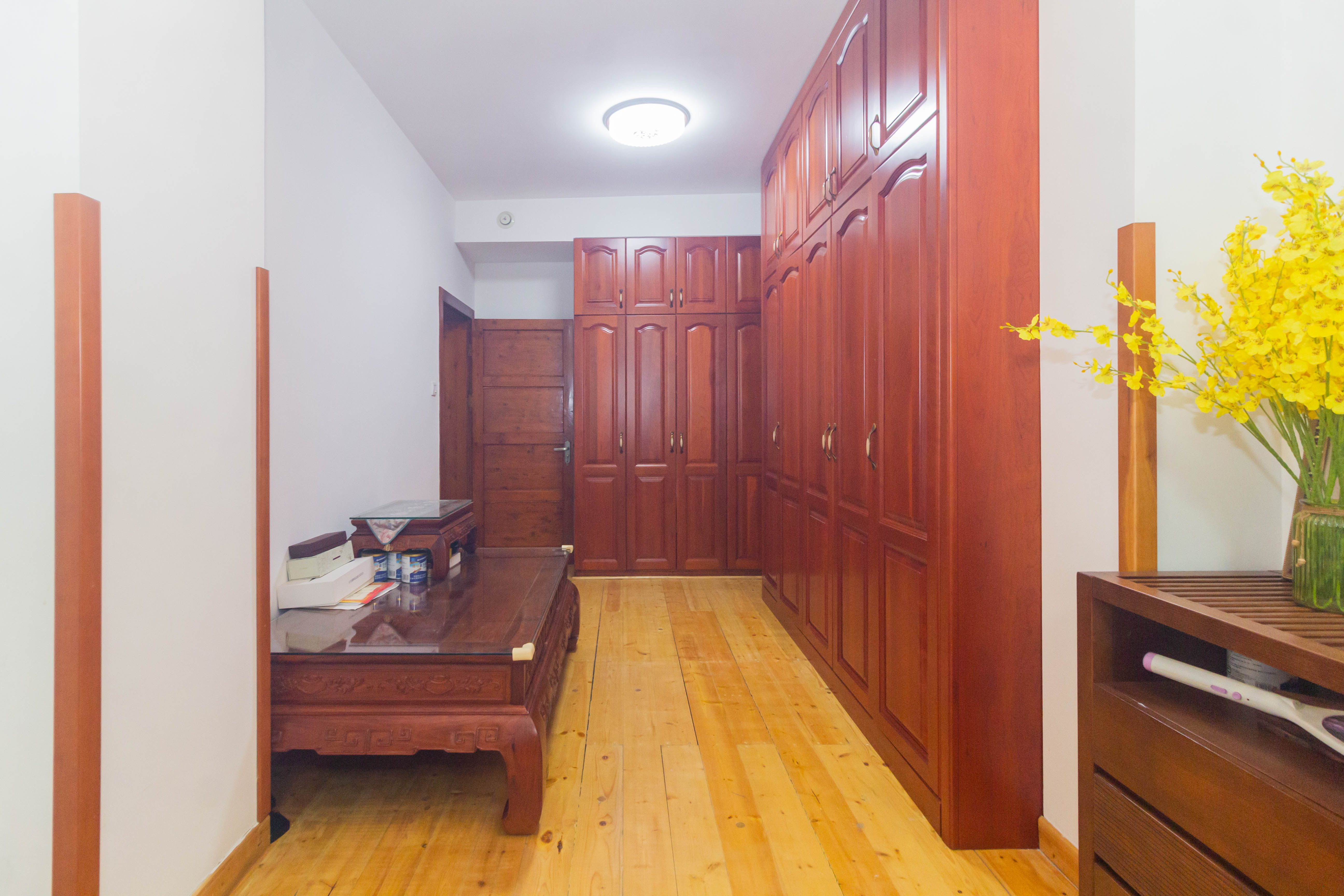 东业早安星城 4室2厅2卫 180.0万 东业早安星城 4室2厅2卫 180.0万卧室