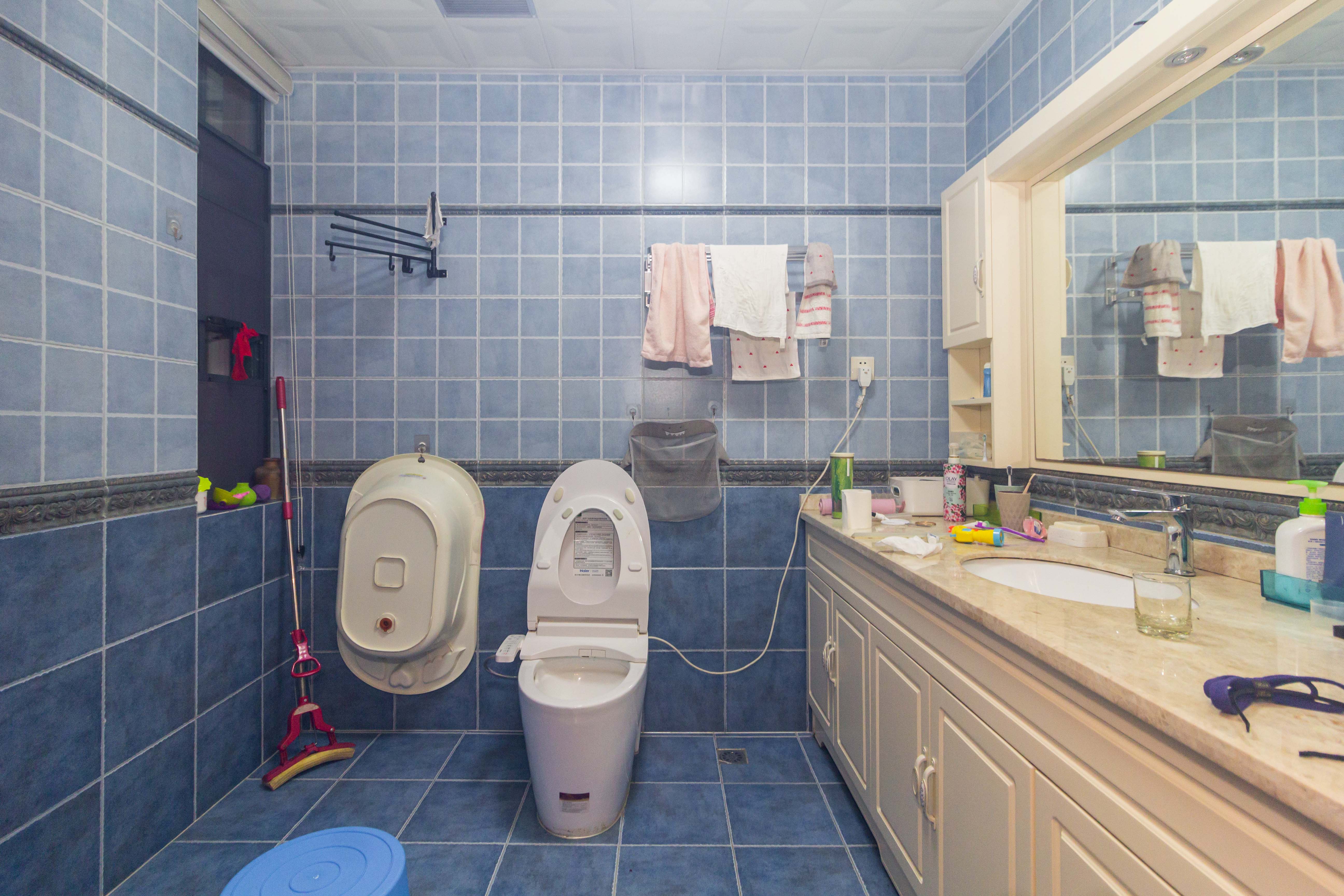 东业早安星城 4室2厅2卫 180.0万 东业早安星城 4室2厅2卫 180.0万卧室