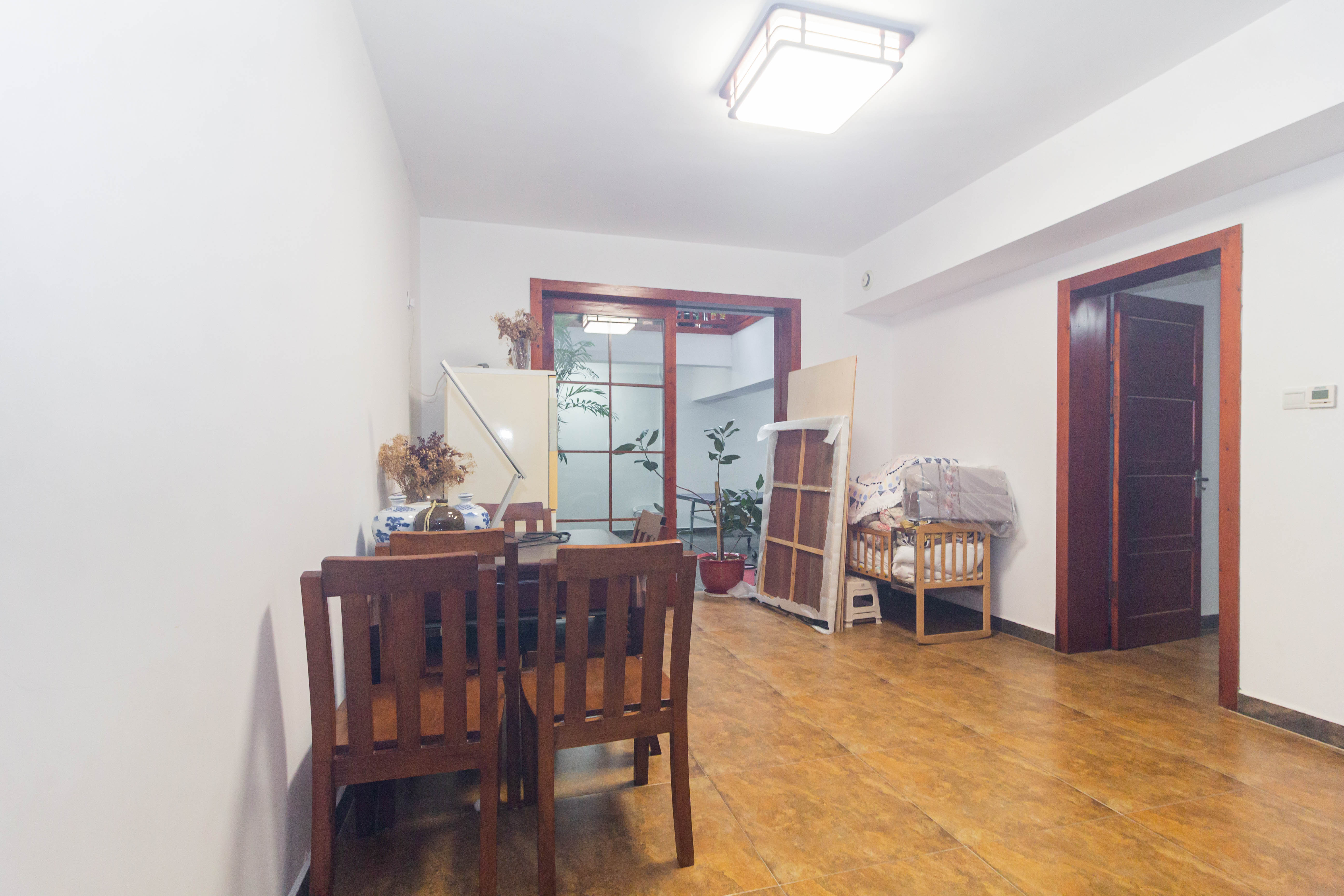 东业早安星城 4室2厅2卫 180.0万 东业早安星城 4室2厅2卫 180.0万卧室