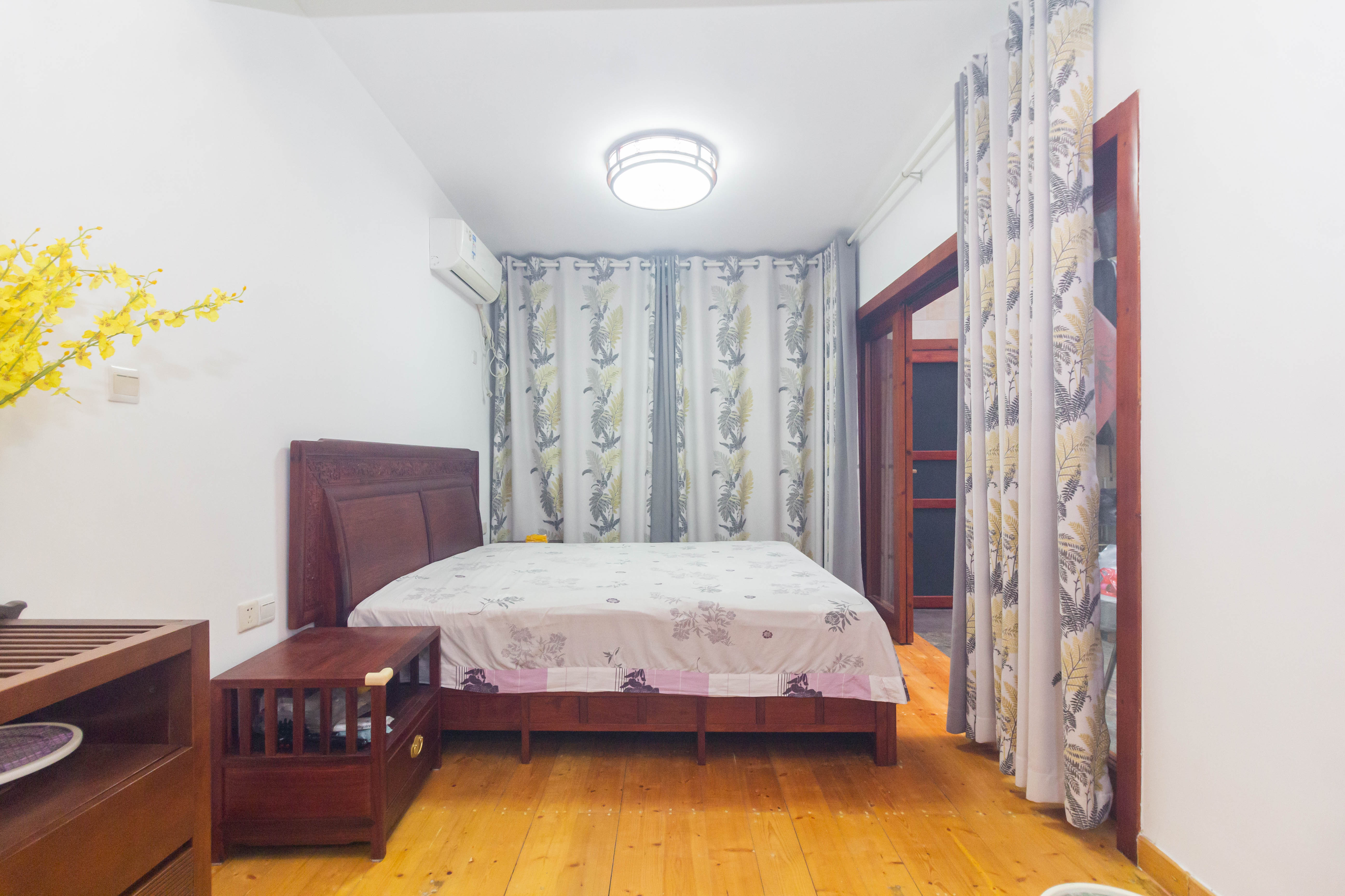 东业早安星城 4室2厅2卫 180.0万 东业早安星城 4室2厅2卫 180.0万卧室