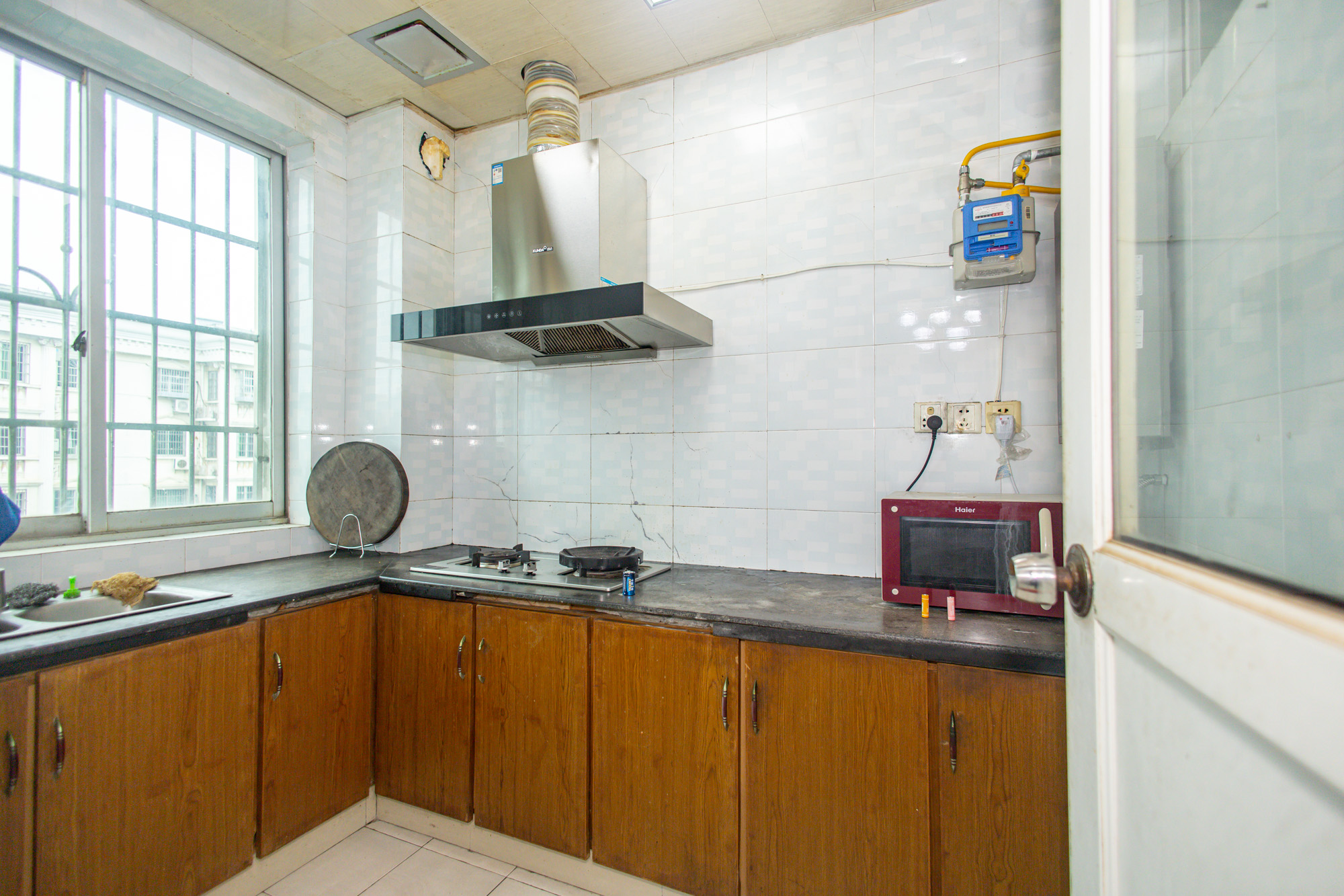 中南汽车世界 2室2厅1卫 31.8万 中南汽车世界 2室2厅1卫 31.8万厨房