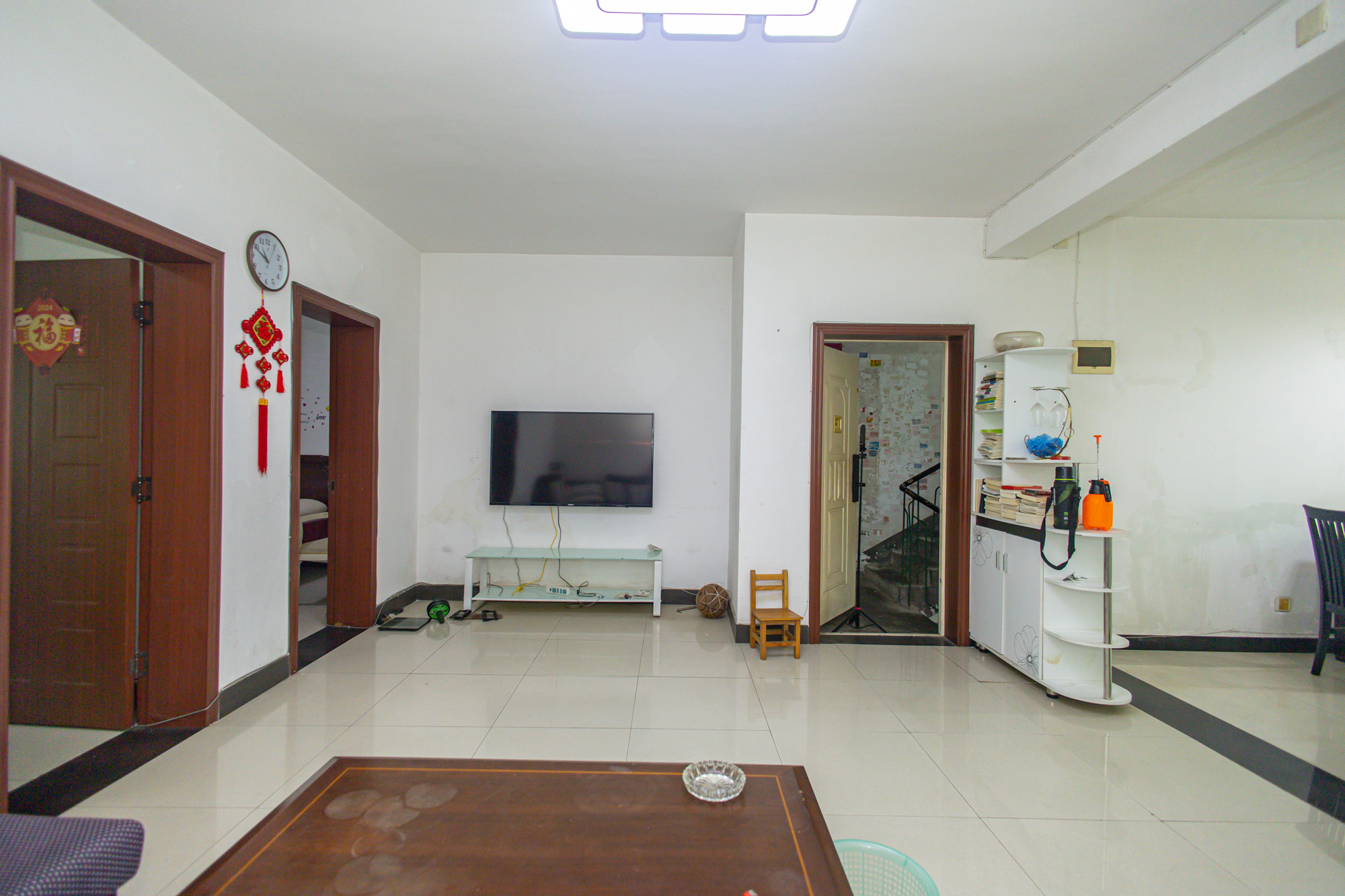 中南汽车世界 2室2厅1卫 31.8万 中南汽车世界 2室2厅1卫 31.8万客厅