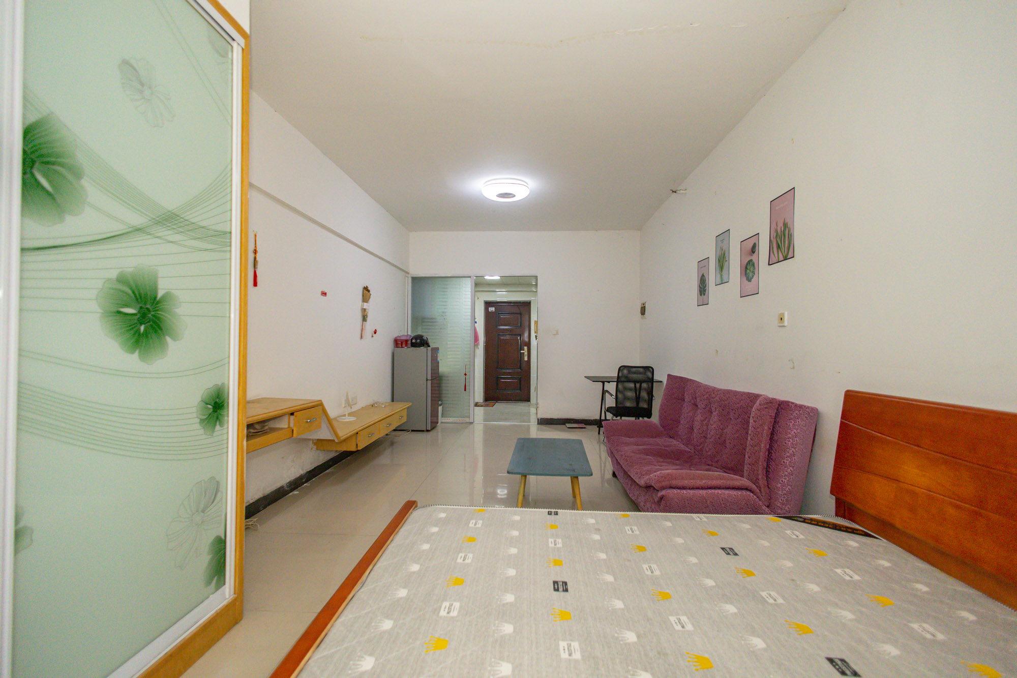 尚都花园城  1室1厅1卫    17.8万 尚都花园城  1室1厅1卫    17.8万客厅