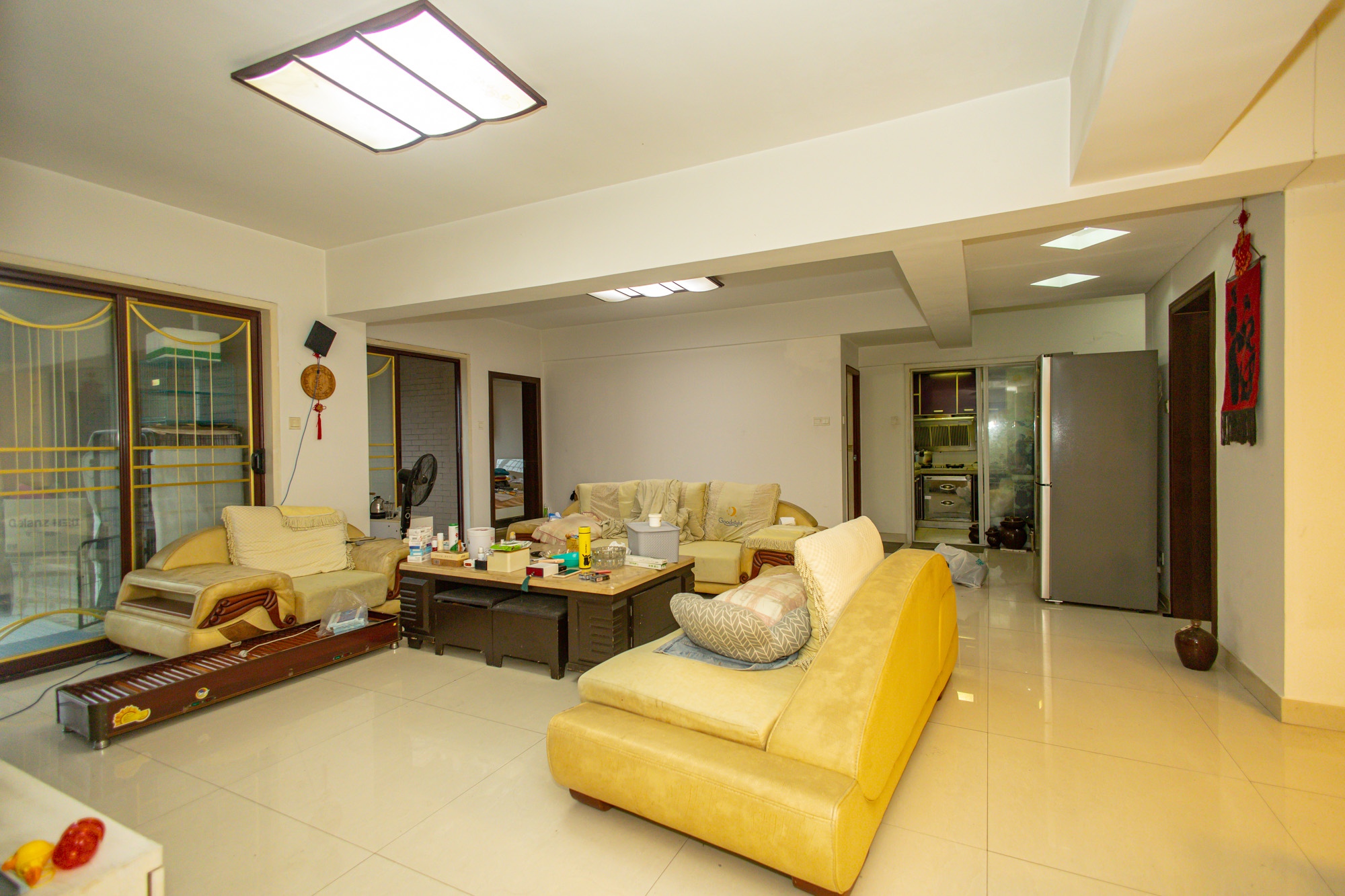 未来现代城  3室2厅2卫    88.0万客厅