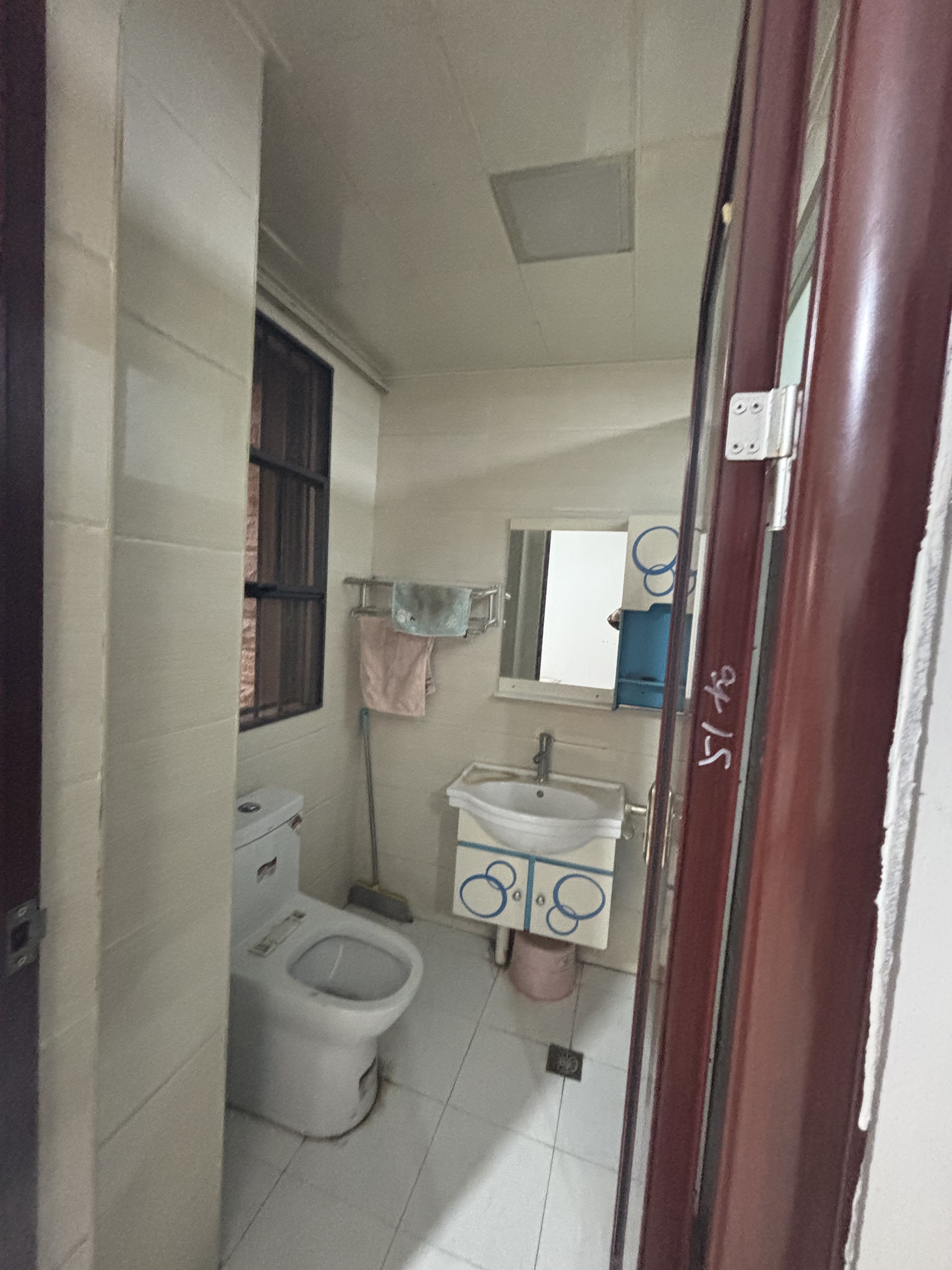 中建芙蓉嘉苑  3室2厅1卫   1800.00元/月室内图