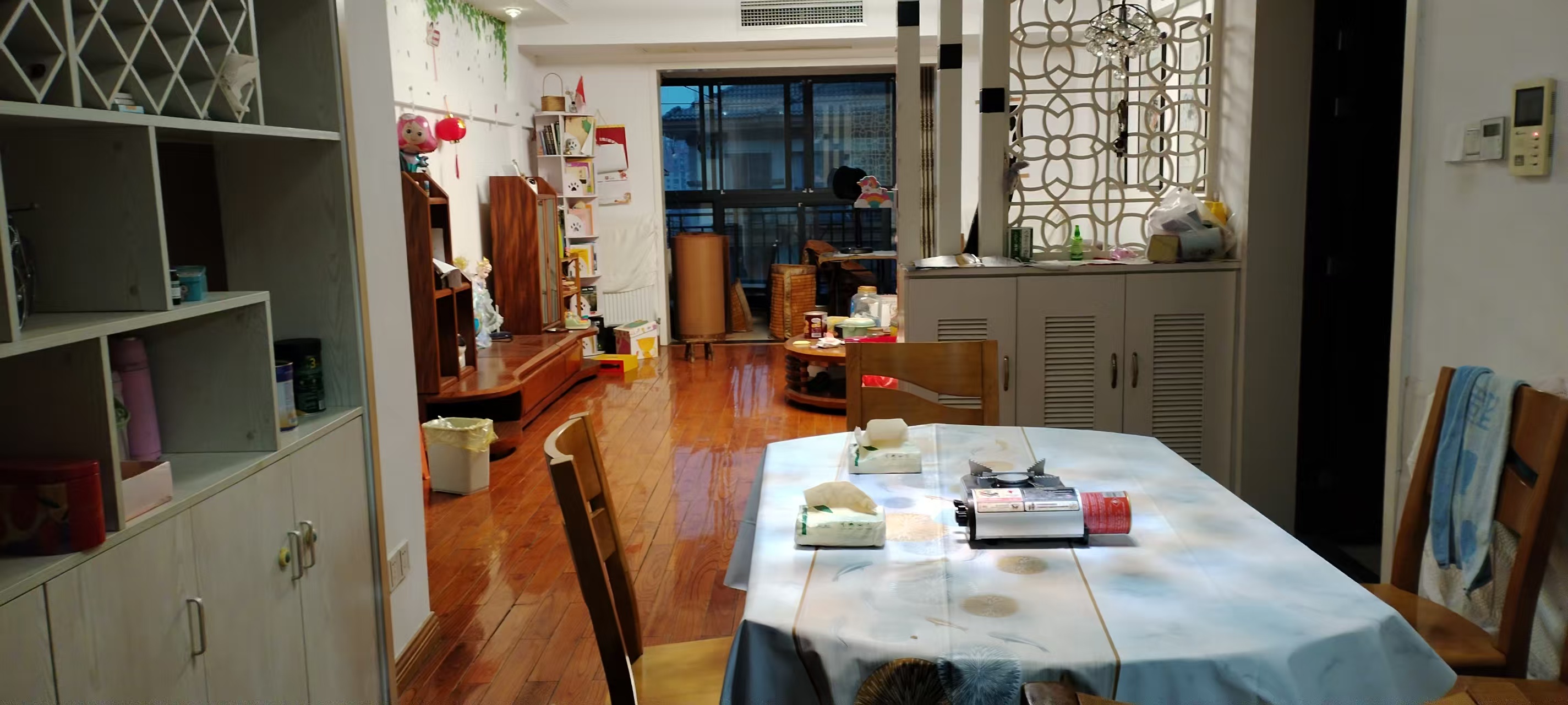 滨江花园  3室2厅2卫   1600.00元/月小区图