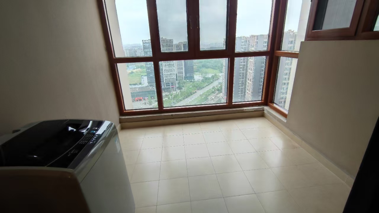 汇金城/嘉华城（二期、三期）  3室2厅2卫    2900.0元/月室内图