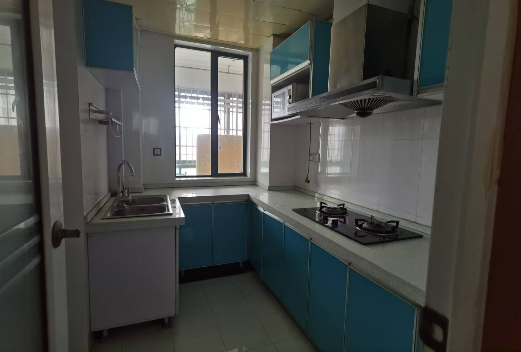 华菱蓝调国际(华菱.香墅美地) 3室2厅2卫 2600.0元/月 华菱蓝调国际(华菱.香墅美地) 3室2厅2卫 2600.0元/月室内图