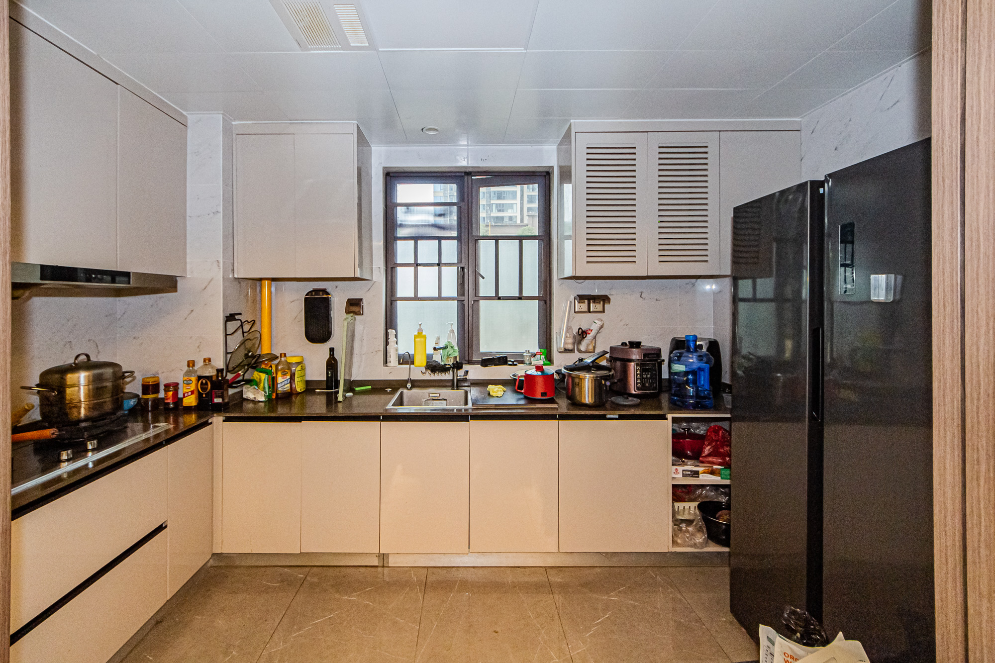 龙湖春江天玺 4室2厅2卫 163.0万 龙湖春江天玺 4室2厅2卫 163.0万厨房