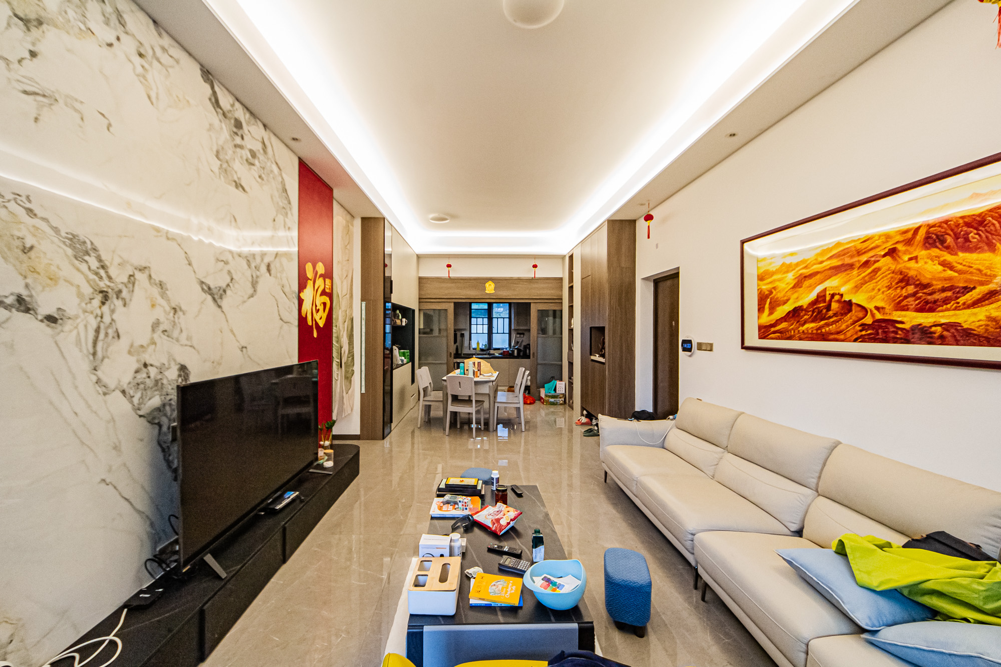 龙湖春江天玺 4室2厅2卫 163.0万 龙湖春江天玺 4室2厅2卫 163.0万客厅