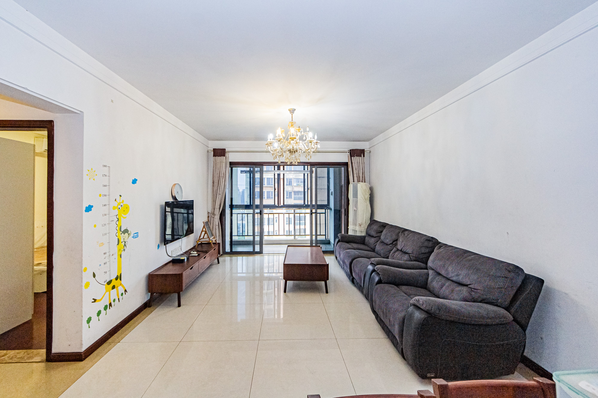 珠江花城三期锦鲤  3室2厅2卫    105.0万 珠江花城三期锦鲤  3室2厅2卫    105.0万客厅