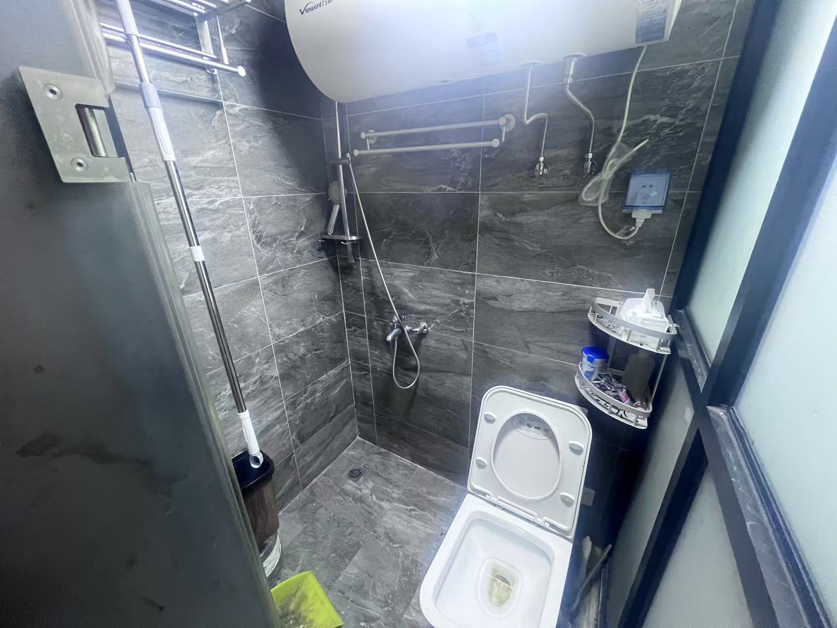 保利国际广场 1室1厅1卫 2500.0元/月 保利国际广场 1室1厅1卫 2500.0元/月室内图