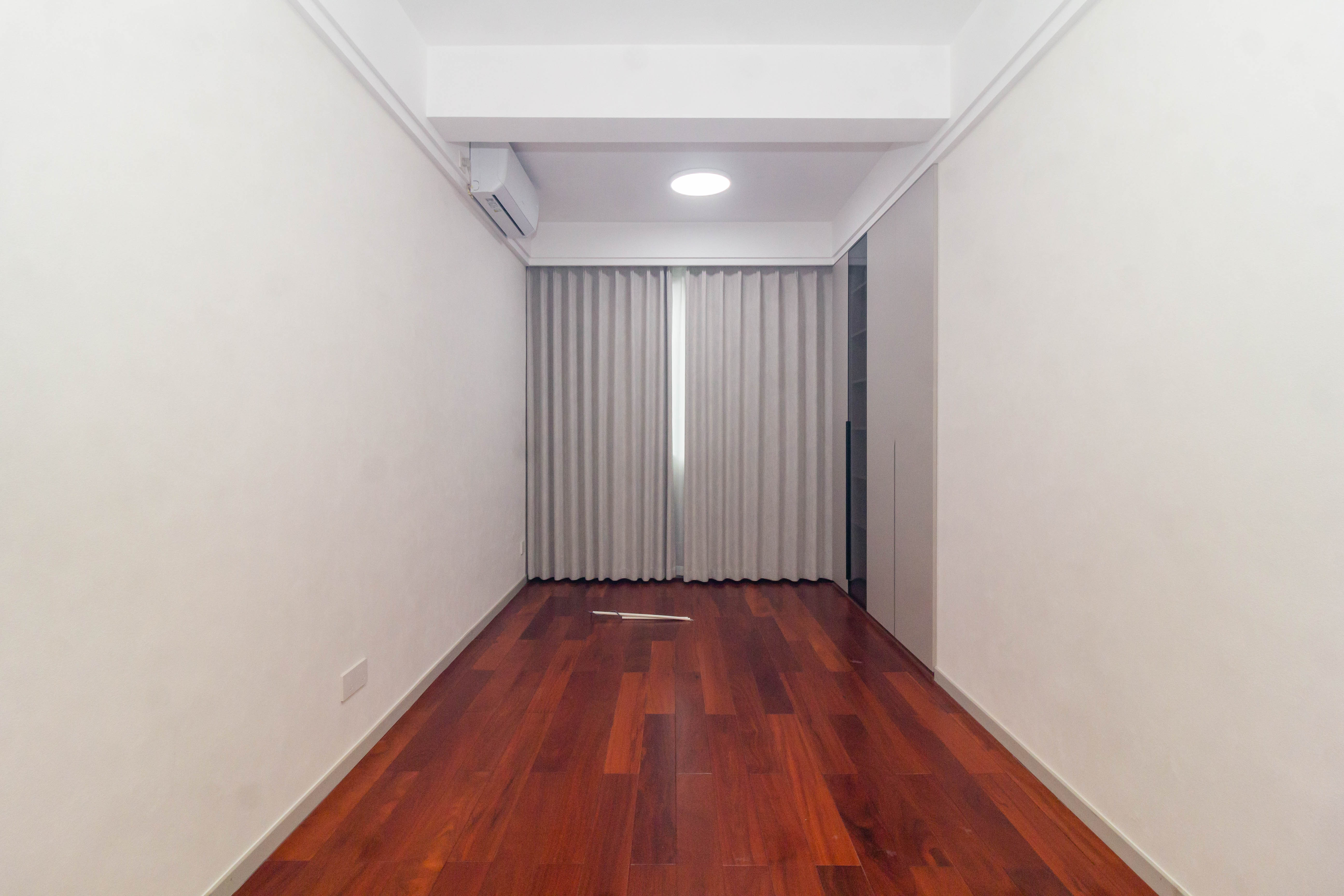 敏捷珑玥府  5室2厅3卫    230.0万 敏捷珑玥府  5室2厅3卫    230.0万卧室