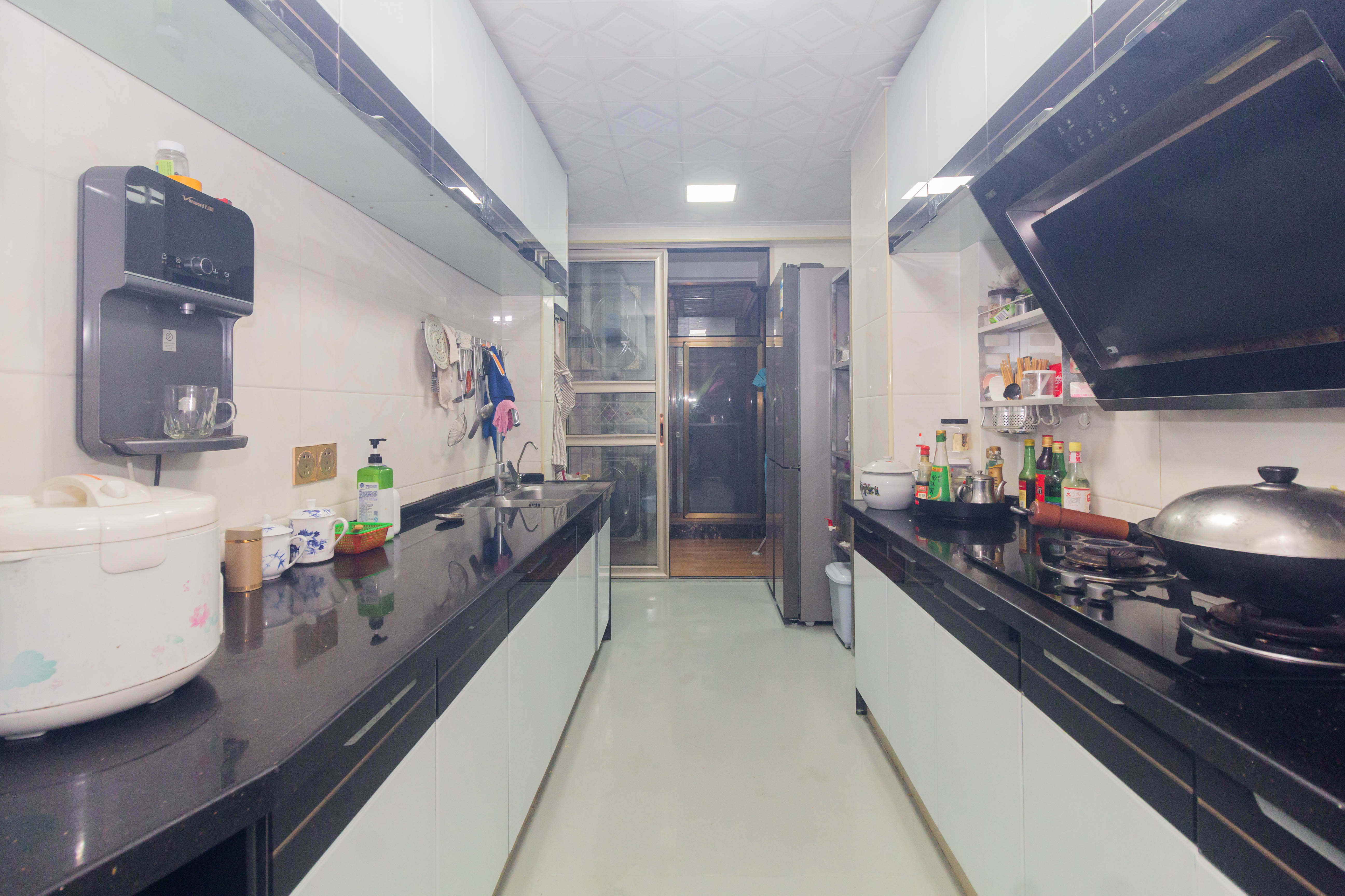 波隆城市花园 4室2厅2卫 88.8万 波隆城市花园 4室2厅2卫 88.8万厨房