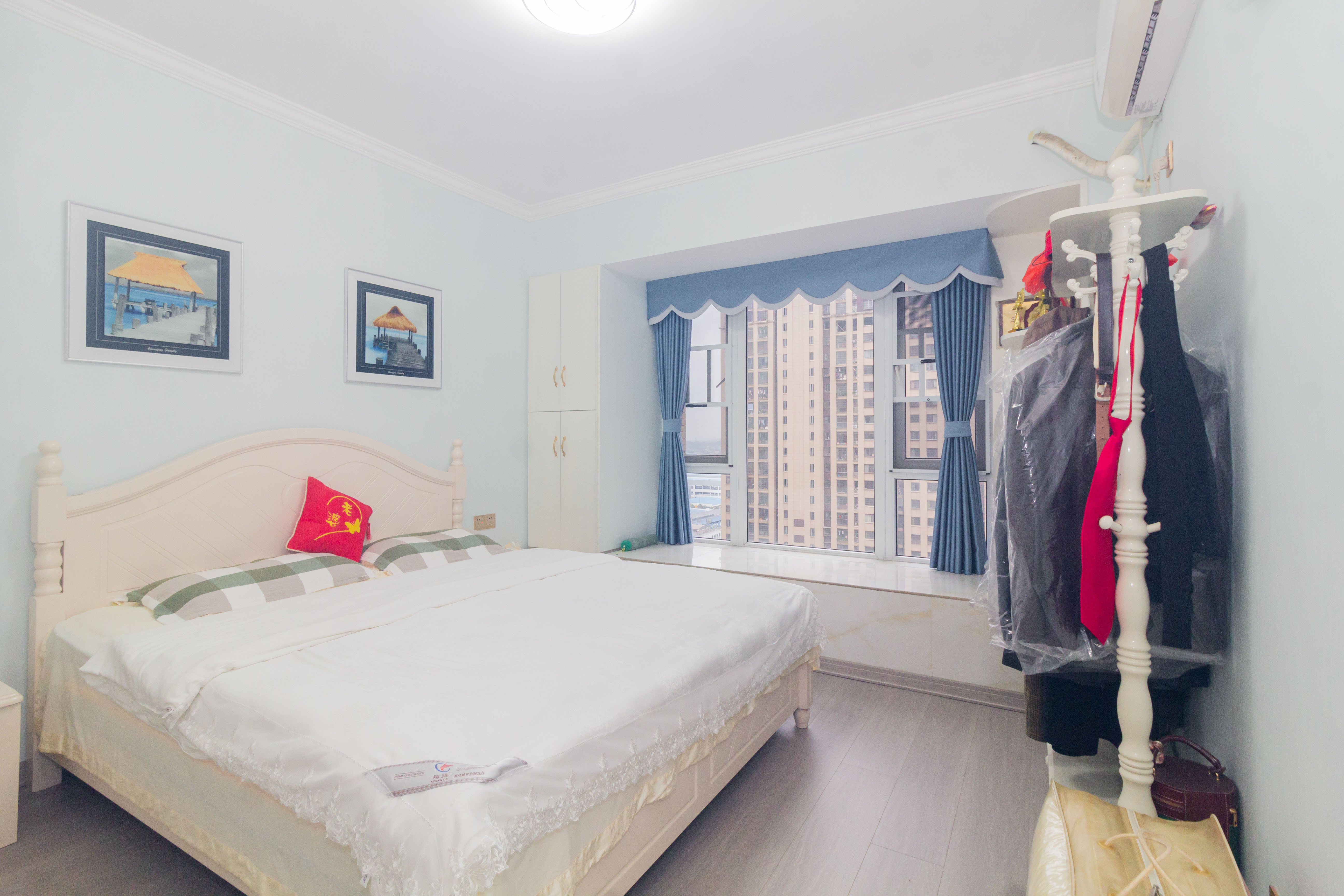 波隆城市花园 4室2厅2卫 88.8万 波隆城市花园 4室2厅2卫 88.8万卧室