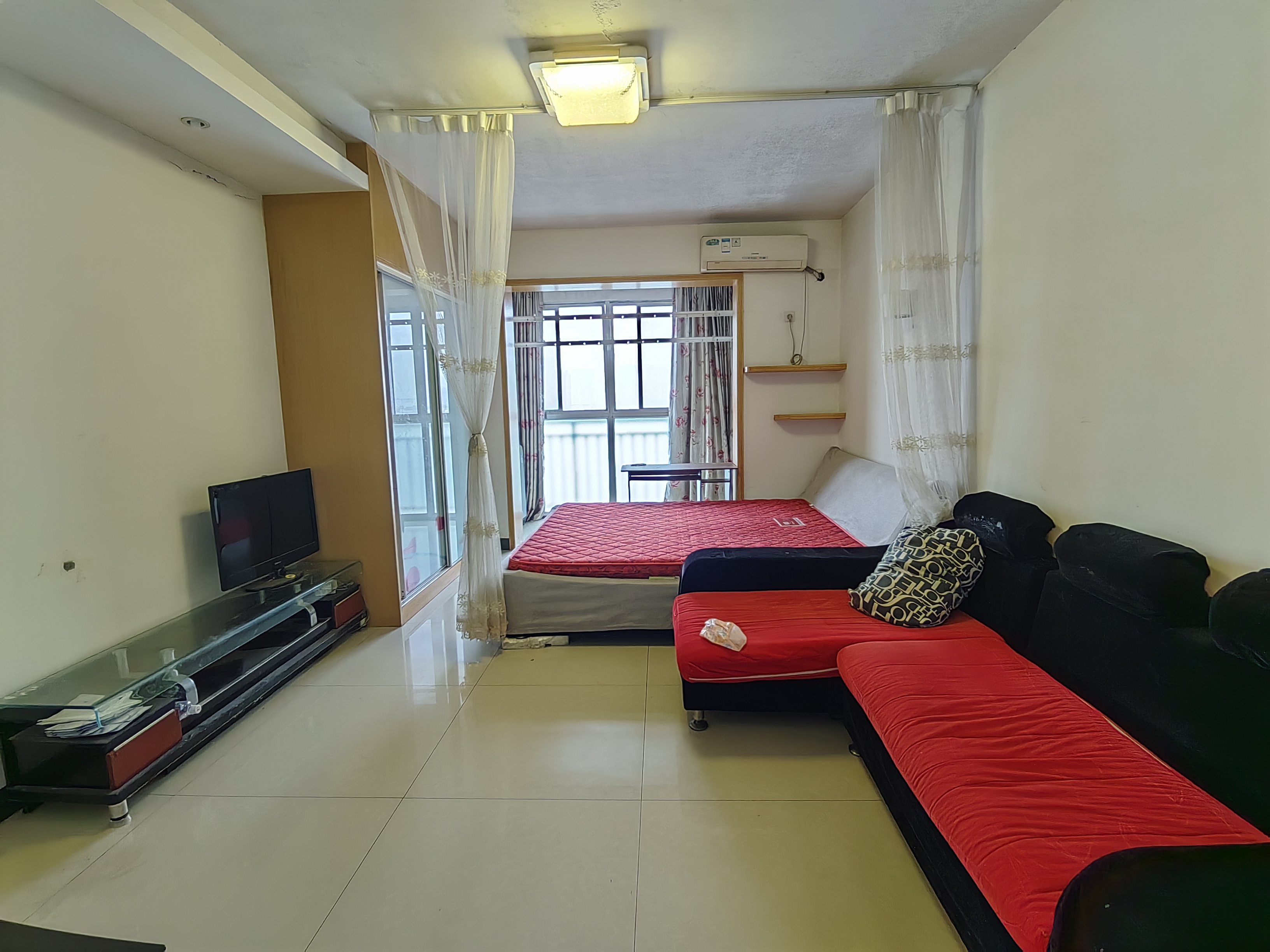 世景华庭  1室1厅1卫    1200.0元/月 世景华庭  1室1厅1卫    1200.0元/月室内图