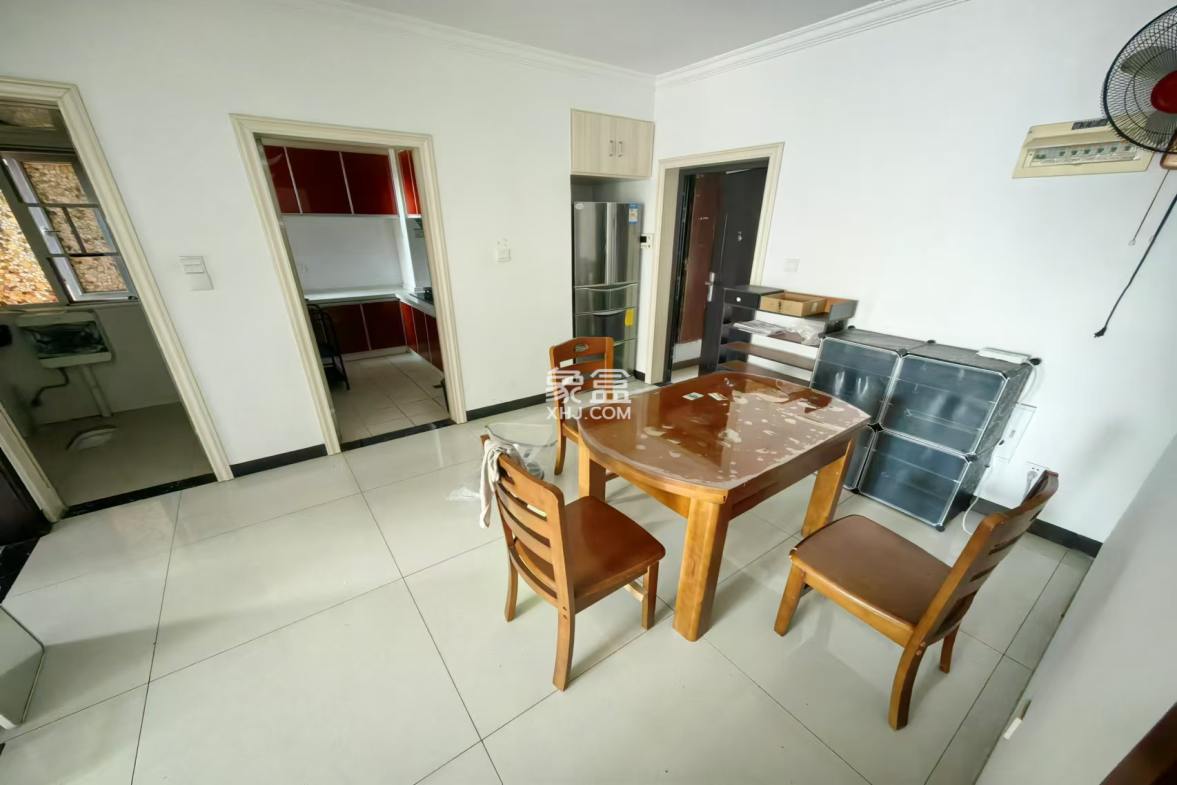 丽发新城  1室0厅0卫    1800.0元/月 丽发新城  1室0厅0卫    1800.0元/月室内图