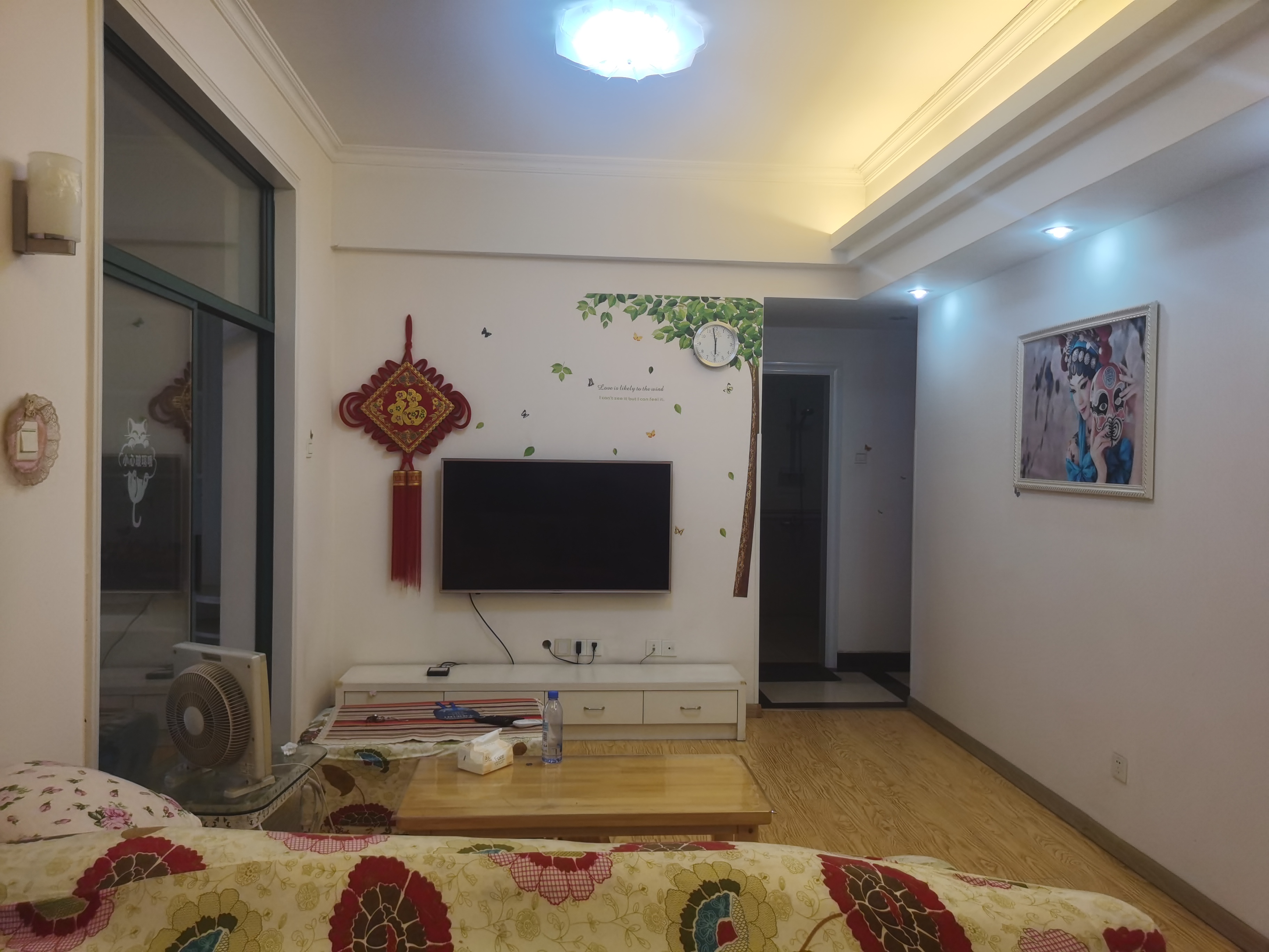 东来苑  2室1厅1卫   2400.00元/月室内图