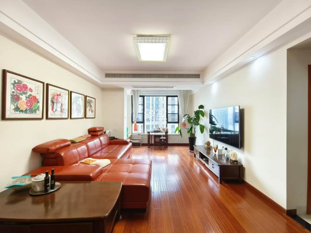 中泰财富湘江  3室2厅2卫    78.0万