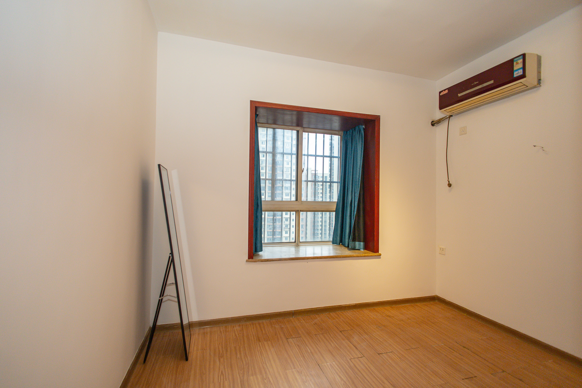 时代星城 3室2厅2卫 82.0万 时代星城 3室2厅2卫 82.0万卧室