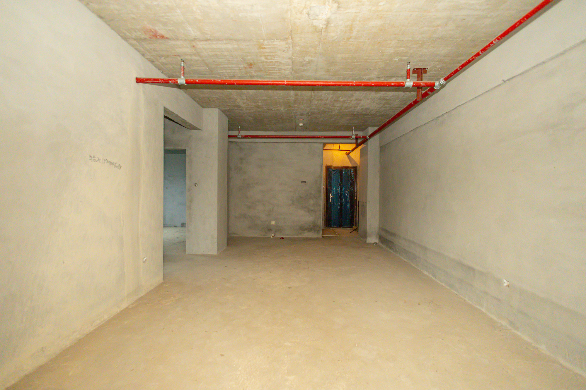 广华国际公馆(广华大厦) 2室2厅1卫 65.0万 广华国际公馆(广华大厦) 2室2厅1卫 65.0万客厅