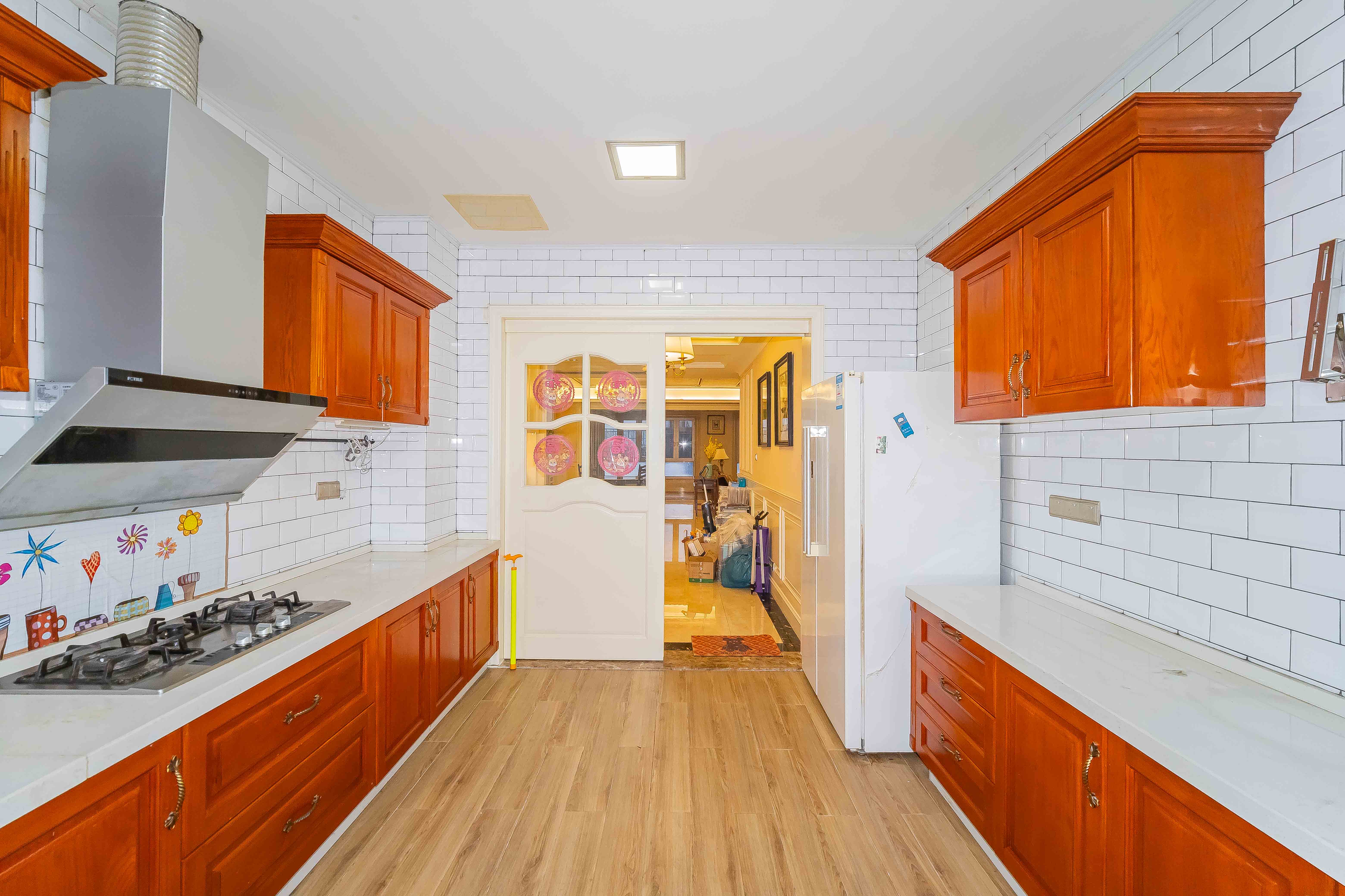 保利国际广场  4室2厅3卫    736.0万 保利国际广场  4室2厅3卫    736.0万厨房