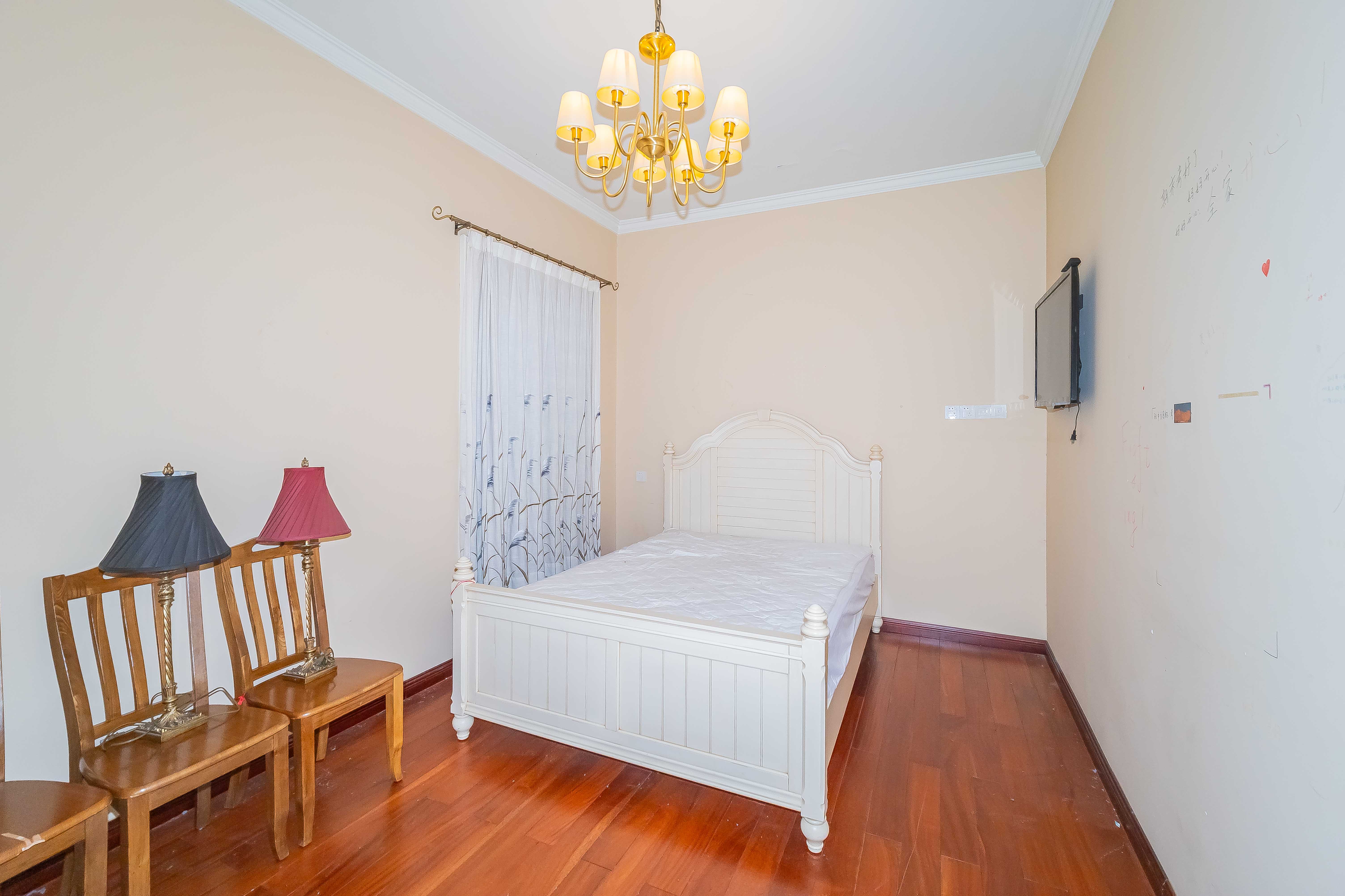 保利国际广场  4室2厅3卫    736.0万 保利国际广场  4室2厅3卫    736.0万卧室