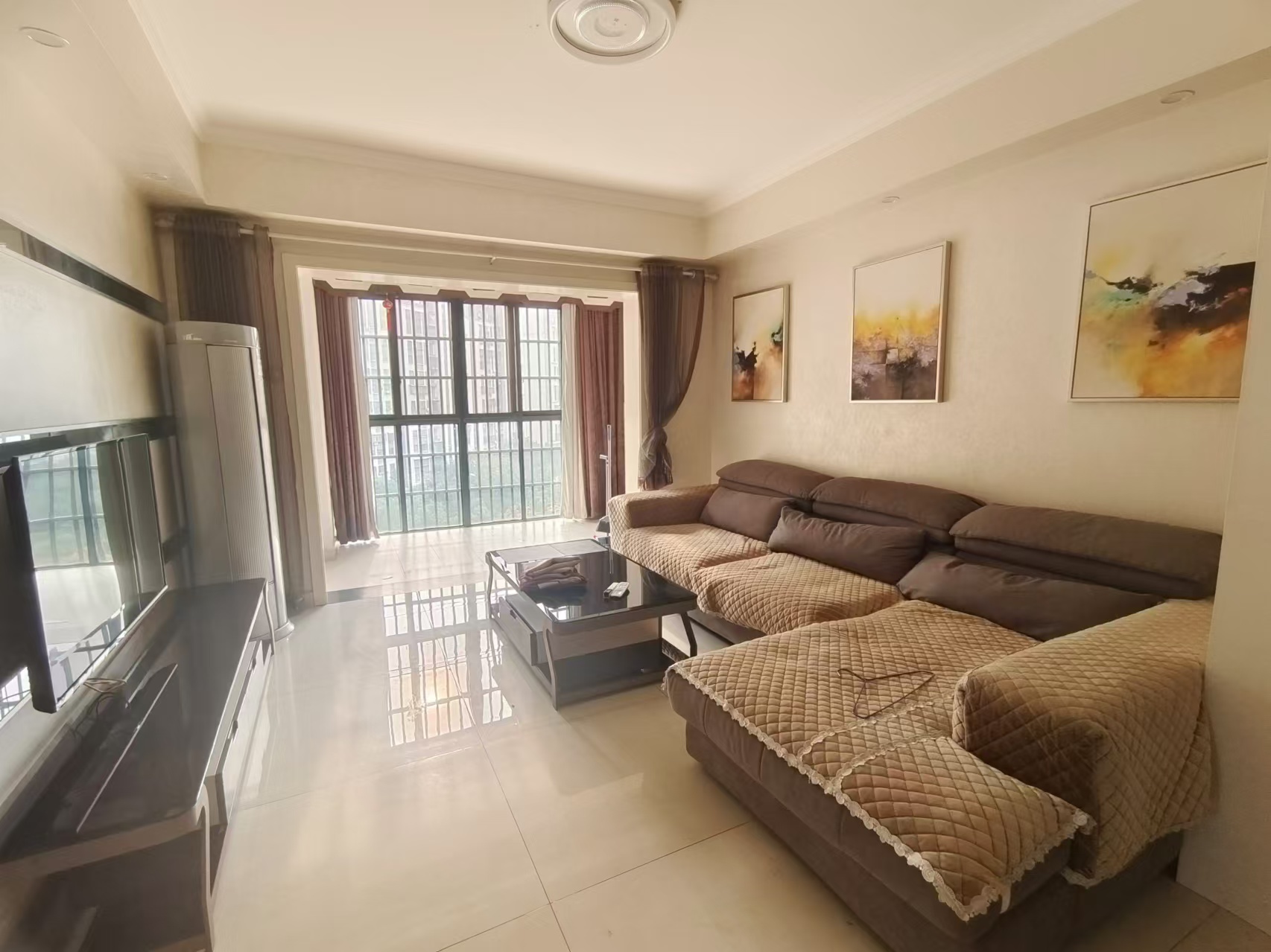 五矿紫湖香醍 2室2厅1卫 1700.0元/月 五矿紫湖香醍 2室2厅1卫 1700.0元/月户型图