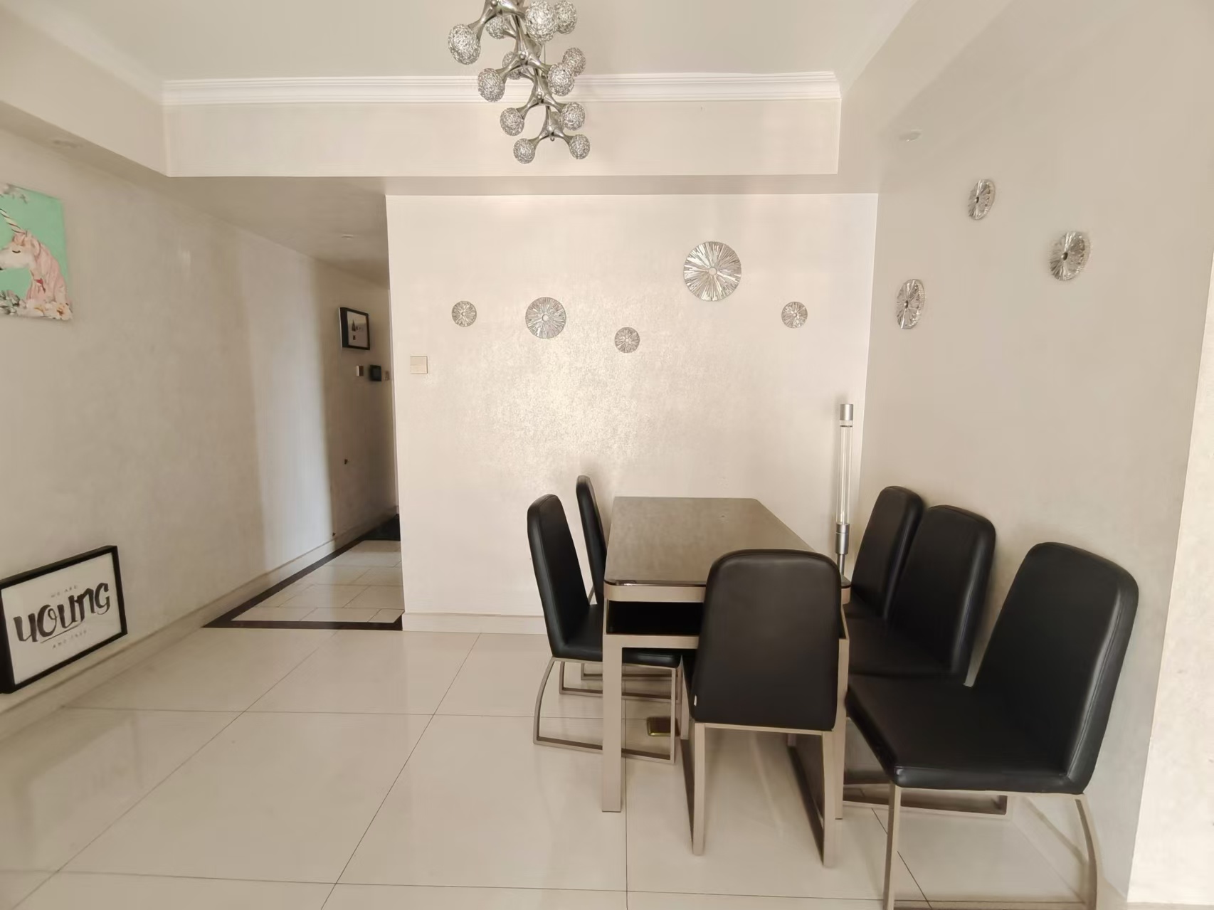 五矿紫湖香醍 2室2厅1卫 1700.0元/月 五矿紫湖香醍 2室2厅1卫 1700.0元/月室内图