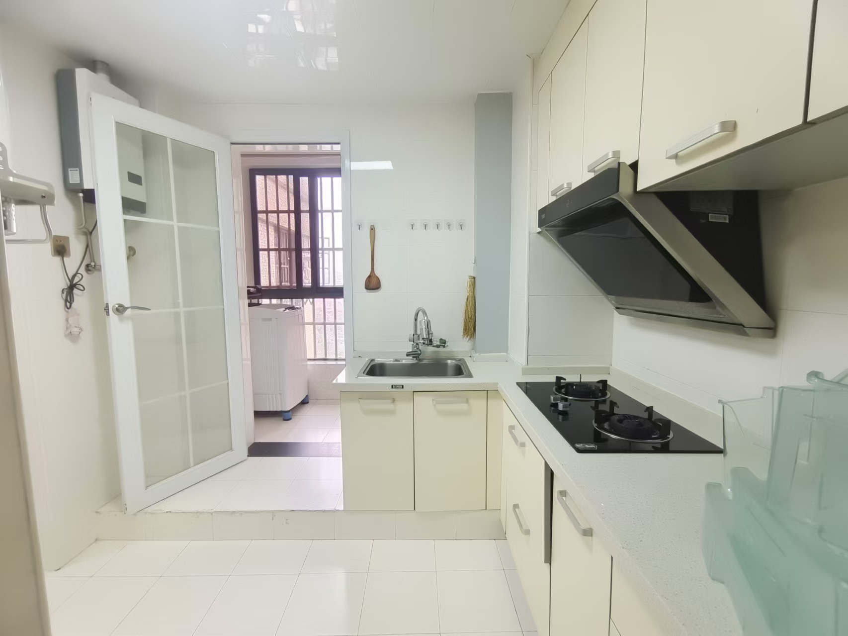 五矿紫湖香醍 2室2厅1卫 1700.0元/月 五矿紫湖香醍 2室2厅1卫 1700.0元/月室内图