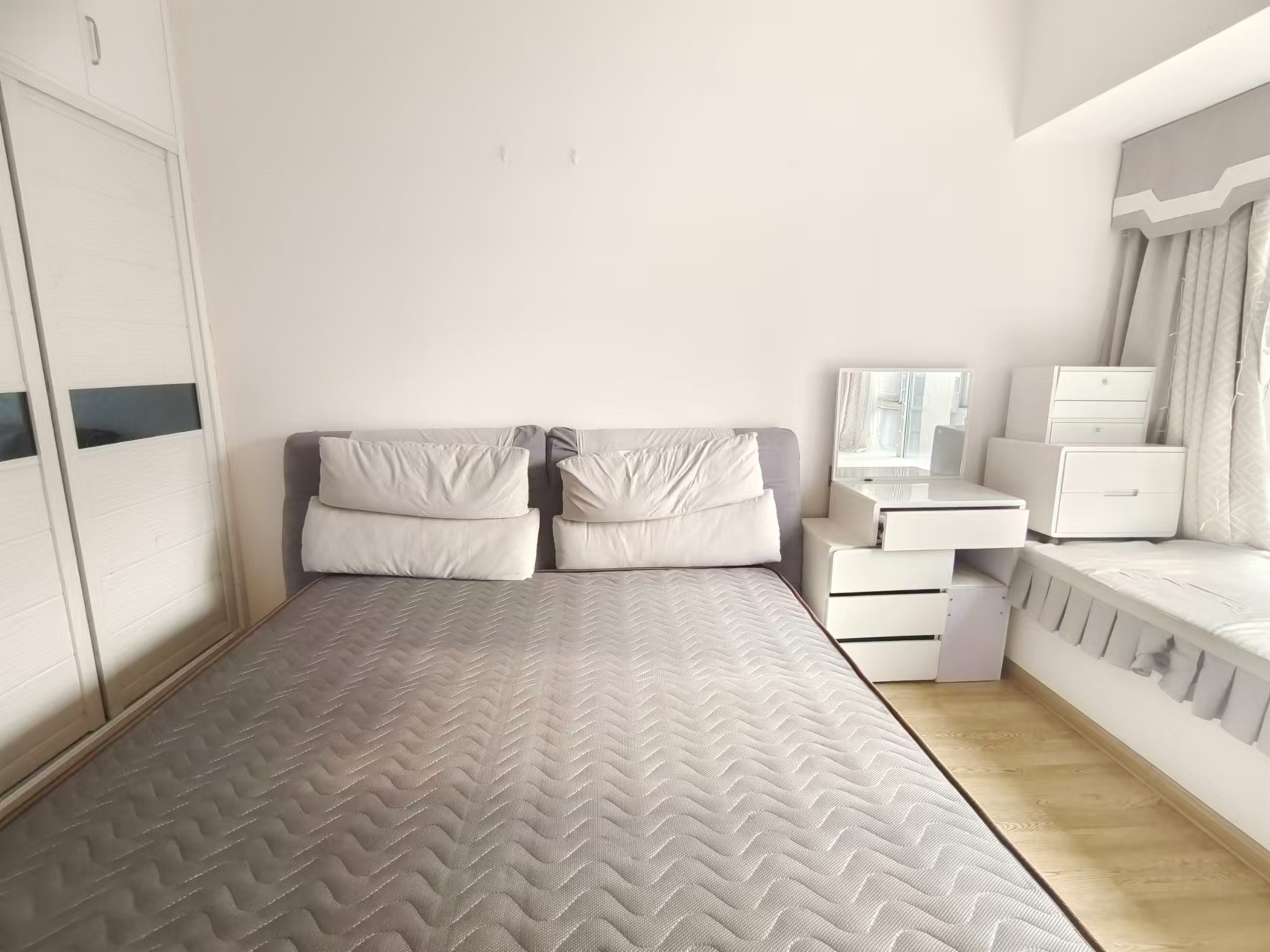 五矿紫湖香醍 2室2厅1卫 1700.0元/月 五矿紫湖香醍 2室2厅1卫 1700.0元/月室内图