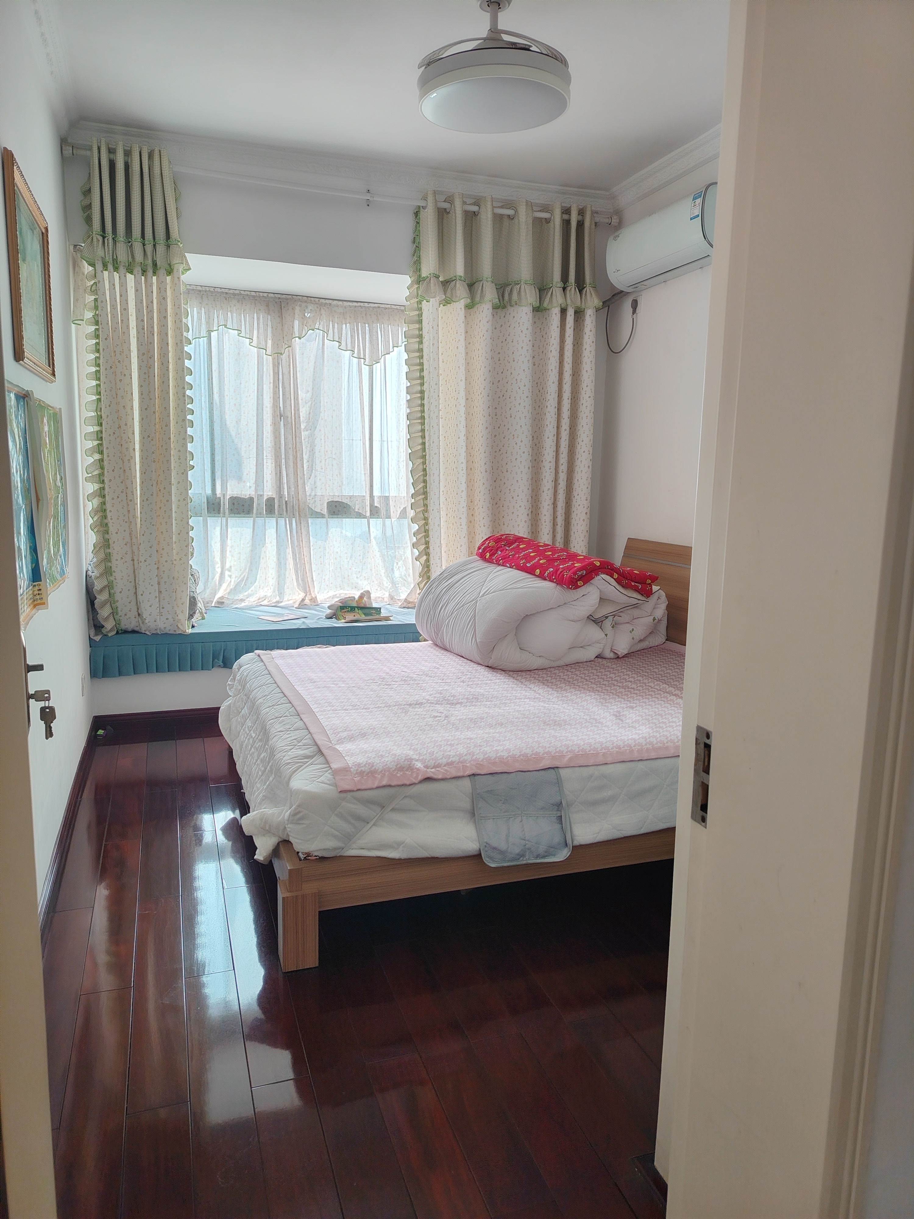 经世皇城 3室0厅0卫 1800.0元/月 经世皇城 3室0厅0卫 1800.0元/月室内图