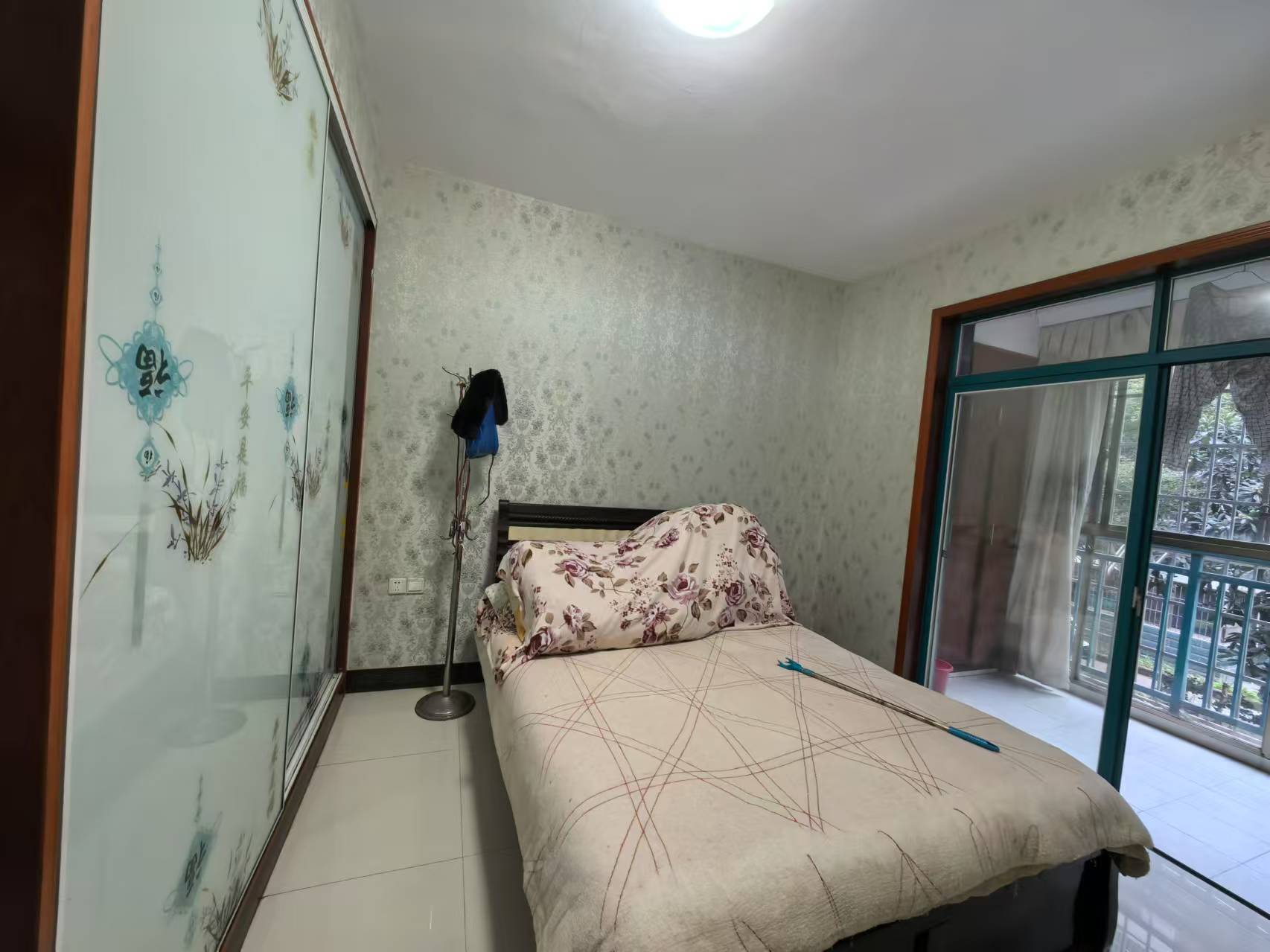 东江丽景 4室2厅2卫 2400.0元/月 东江丽景 4室2厅2卫 2400.0元/月室内图