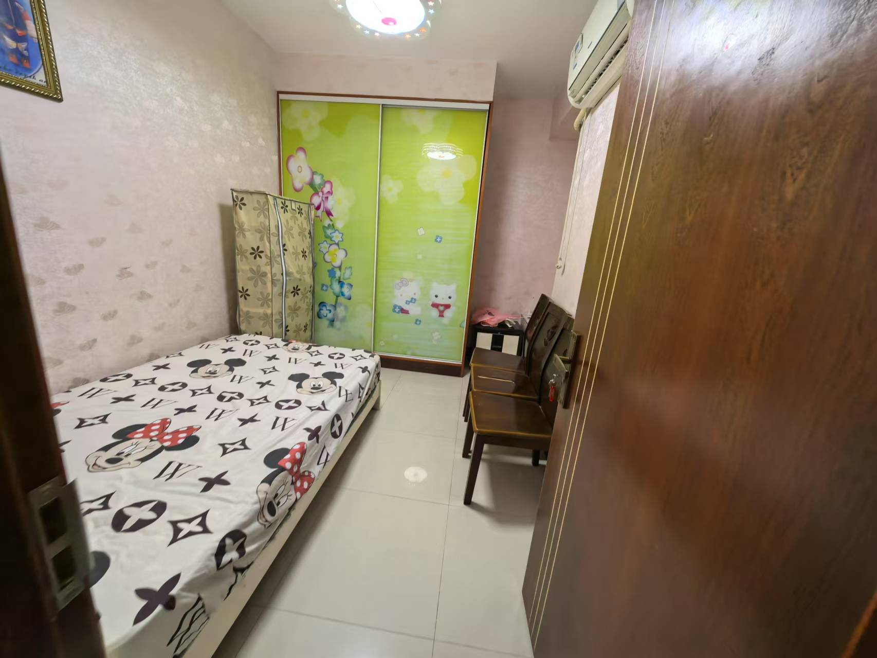 东江丽景 4室2厅2卫 2400.0元/月 东江丽景 4室2厅2卫 2400.0元/月室内图