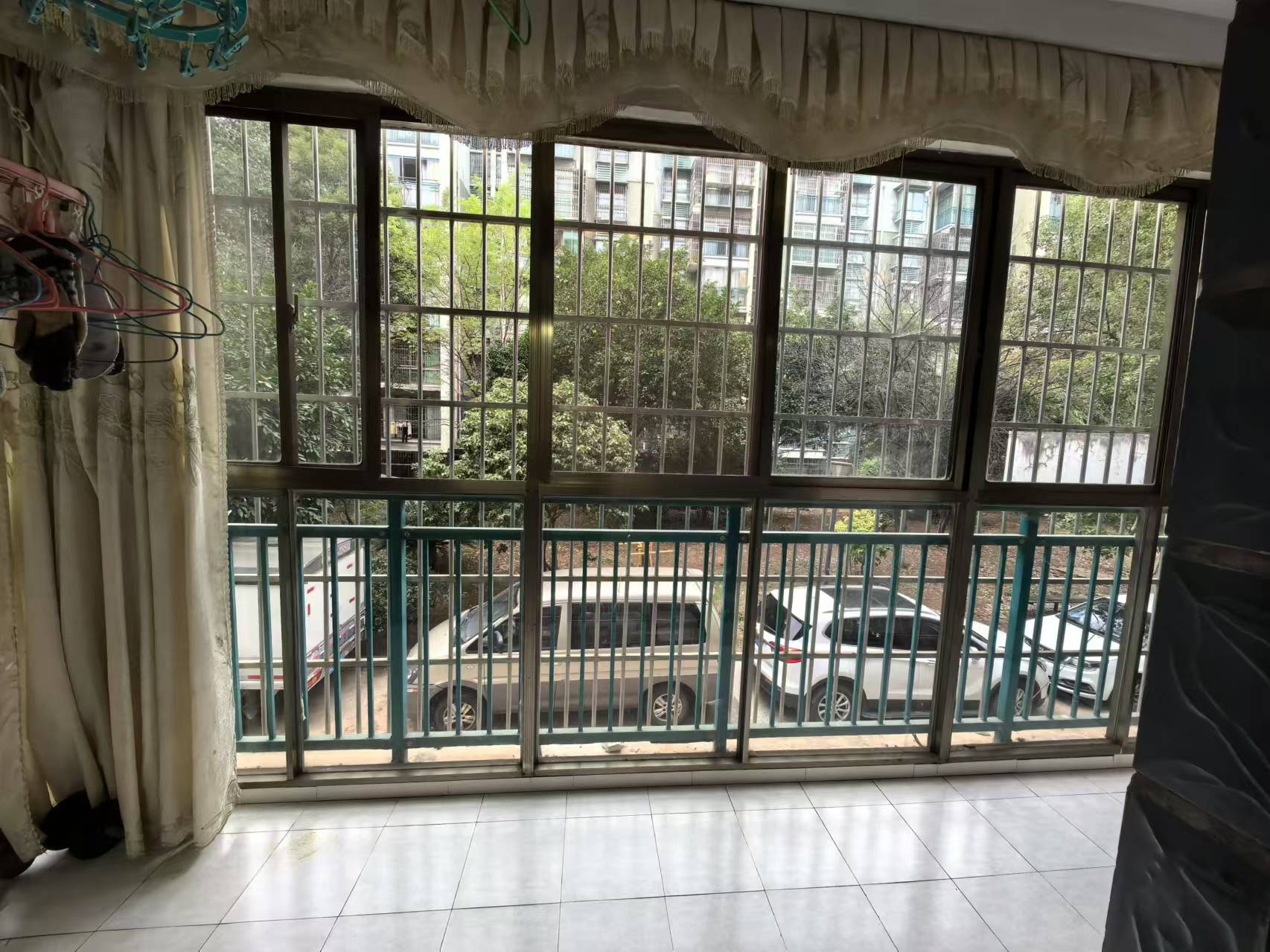 东江丽景 4室2厅2卫 2400.0元/月 东江丽景 4室2厅2卫 2400.0元/月室内图