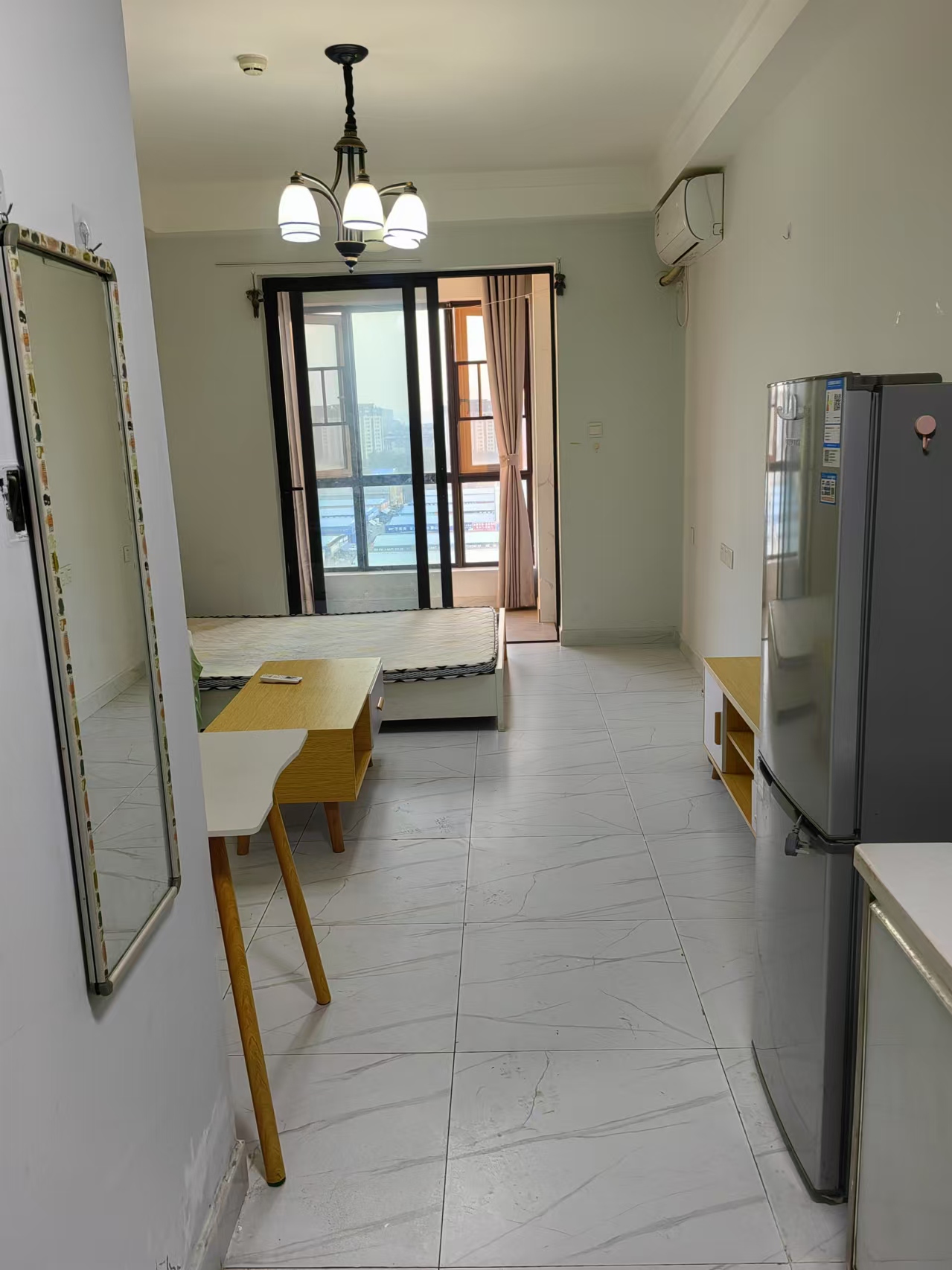 中海新城熙岸(中信新城五期) 1室1厅1卫 1300.0元/月 中海新城熙岸(中信新城五期) 1室1厅1卫 1300.0元/月室内图