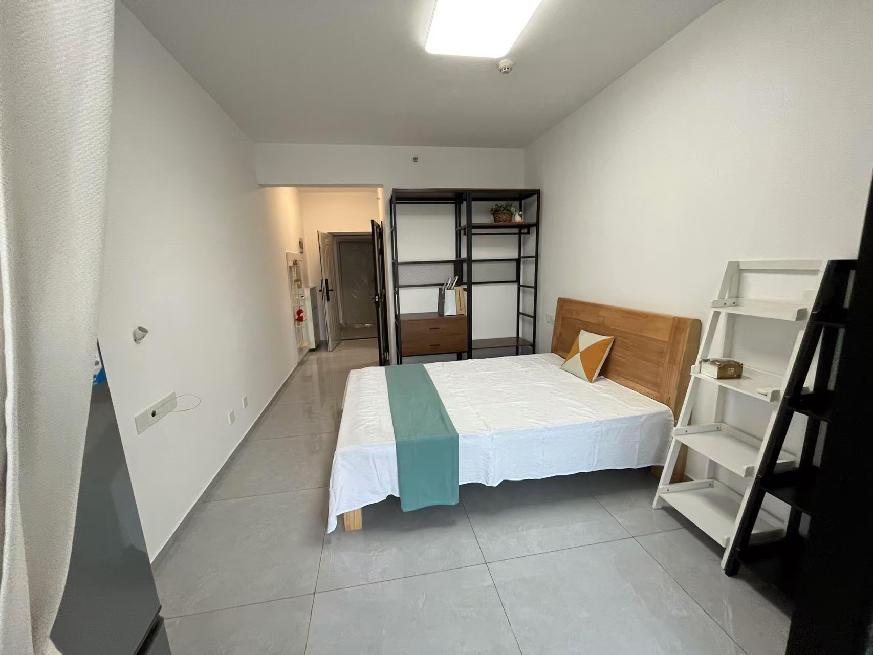 怡海星城 1室0厅0卫 1100.0元/月 怡海星城 1室0厅0卫 1100.0元/月室内图