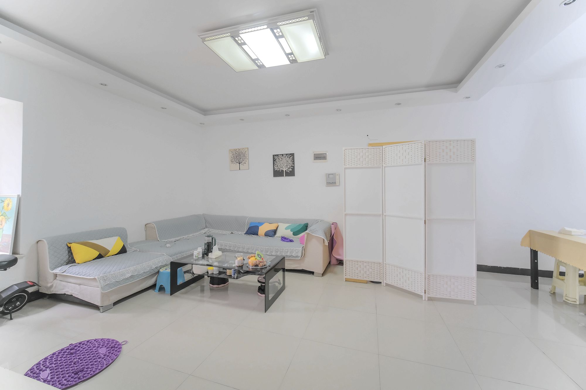 山水湾 3室2厅1卫 53.38万 山水湾 3室2厅1卫 53.38万客厅