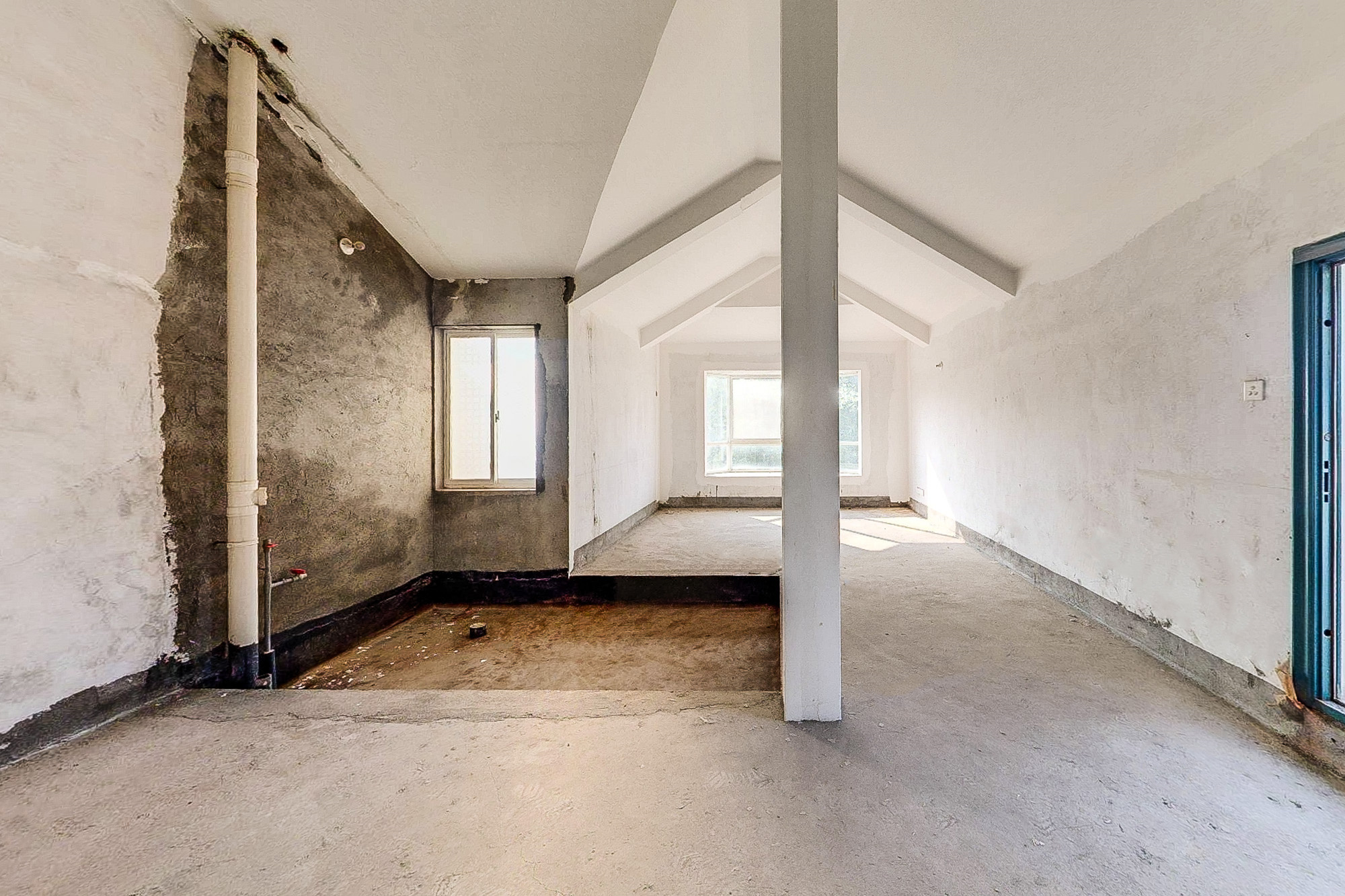 银宏小区 6室2厅5卫 328.0万 银宏小区 6室2厅5卫 328.0万其他