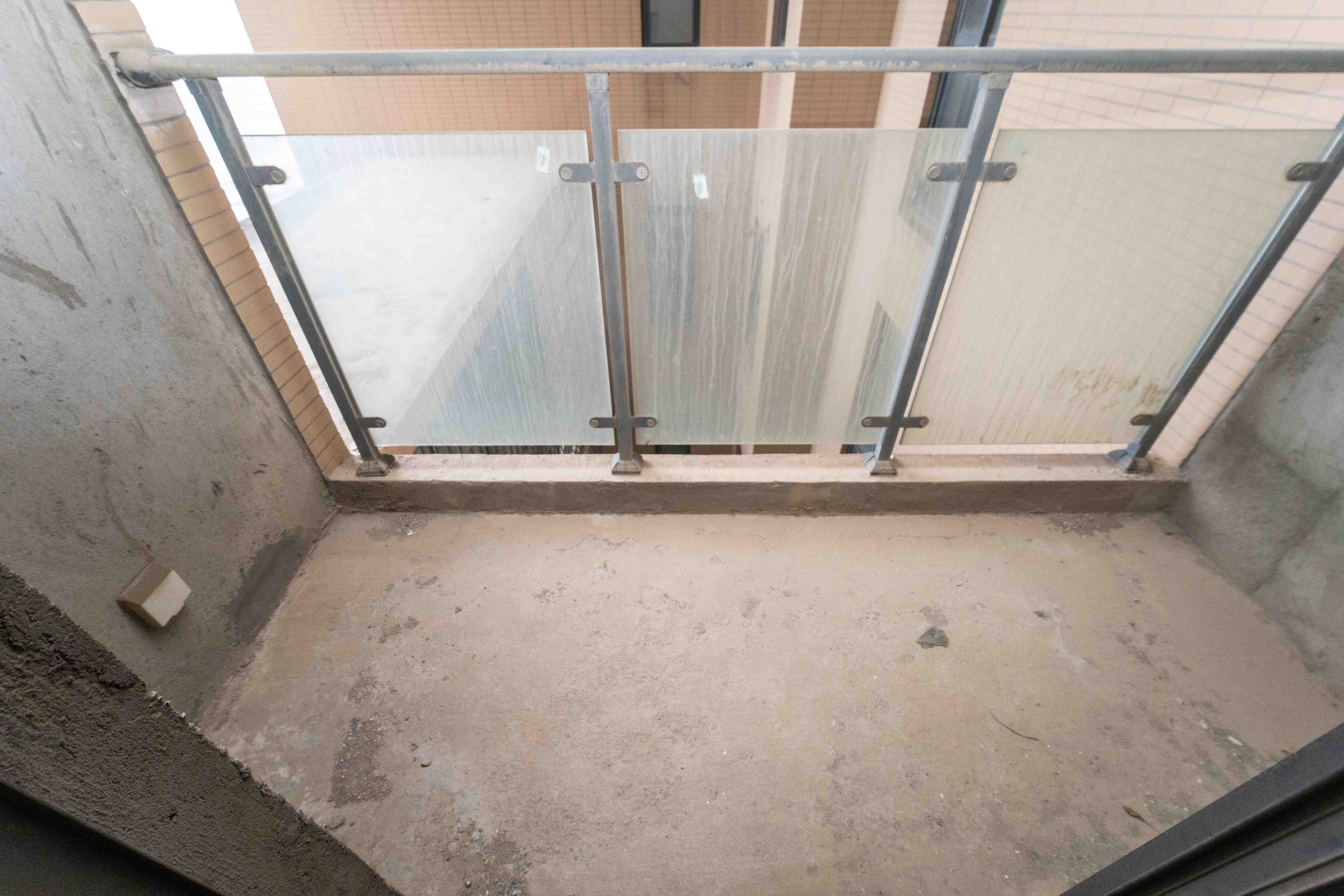 江河双水湾 4室2厅2卫 114.8万 江河双水湾 4室2厅2卫 114.8万阳台