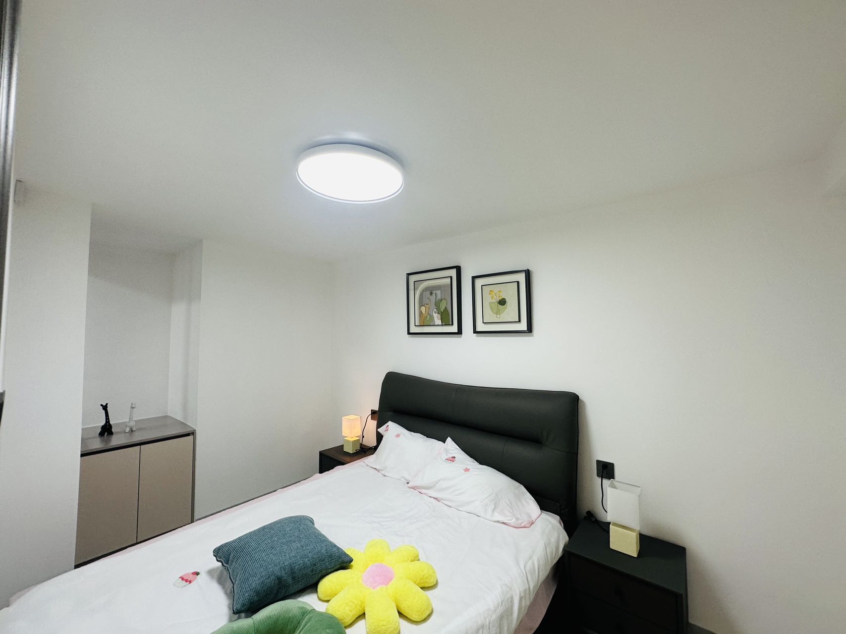 金钟大厦 3室2厅1卫 118.0万 金钟大厦 3室2厅1卫 118.0万卧室