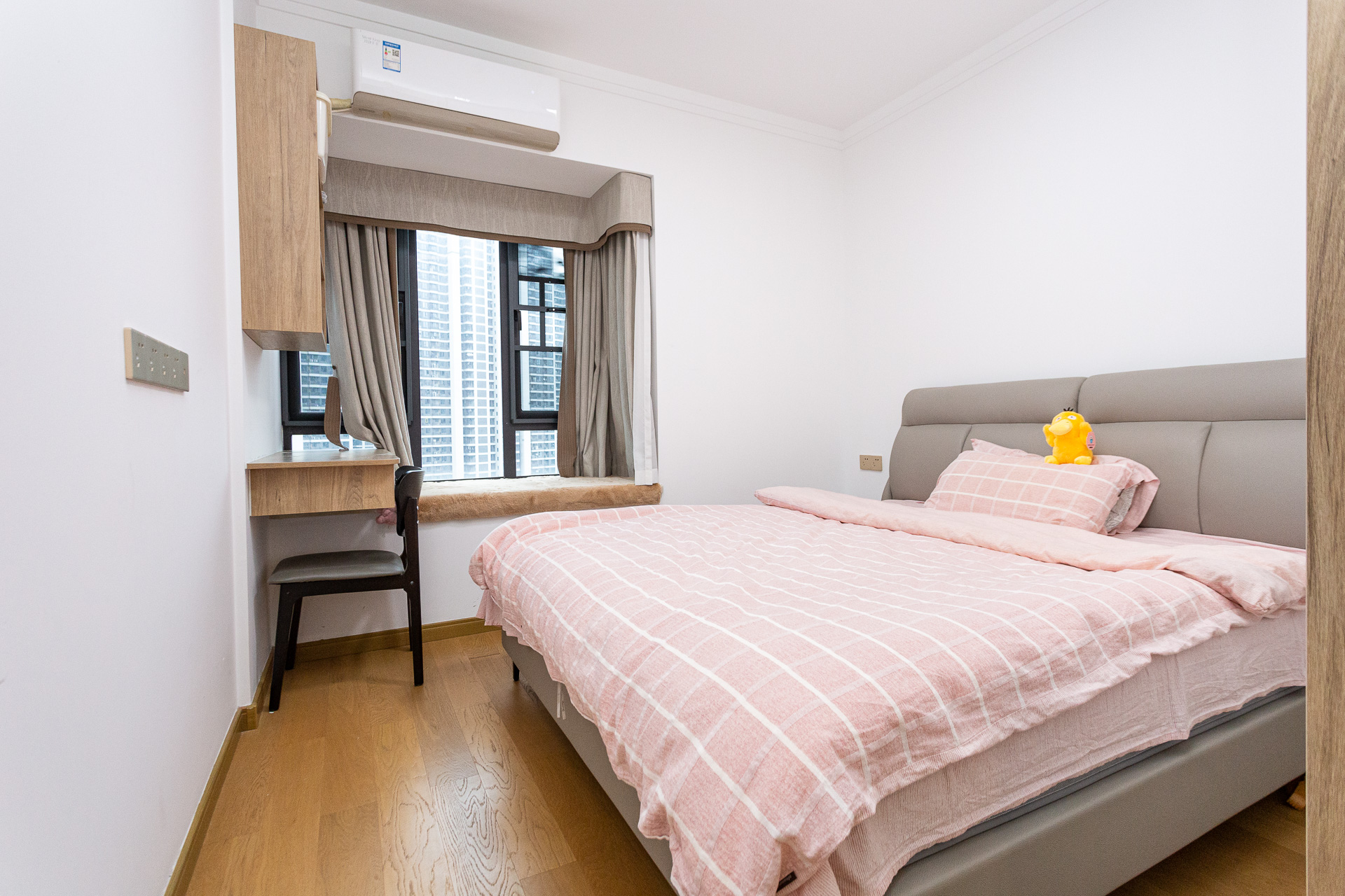 万润滨江天著  3室2厅2卫    145.0万 万润滨江天著  3室2厅2卫    145.0万卧室